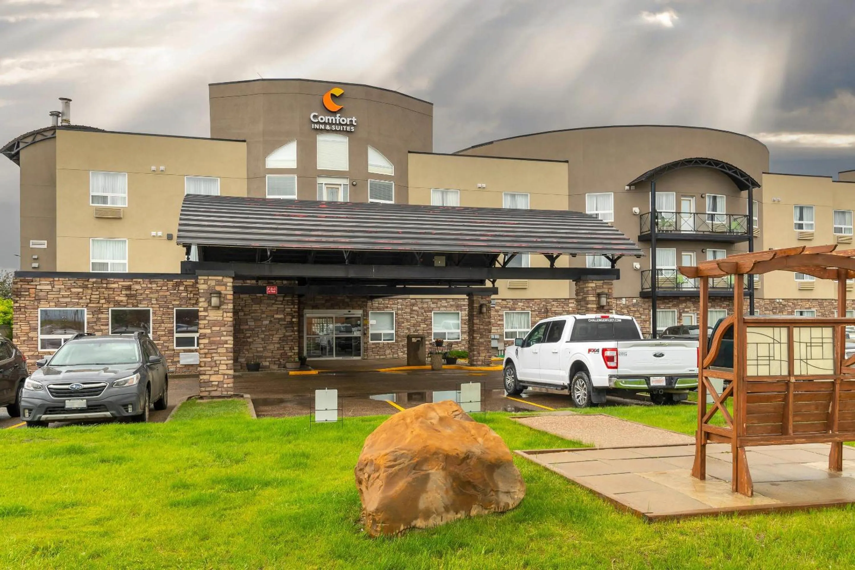 Property building in Comfort Inn & Suites