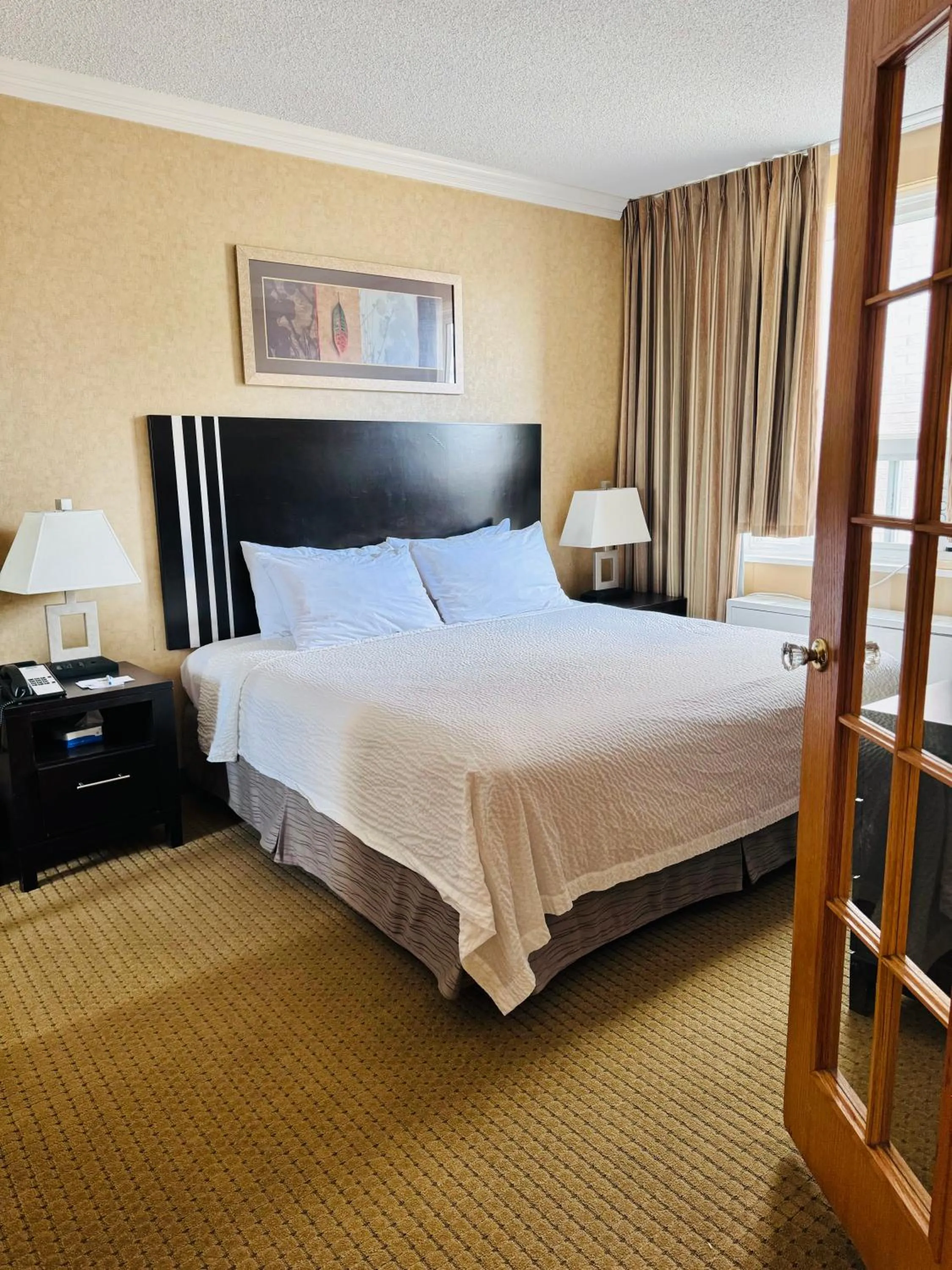 Bed in Travelodge by Wyndham Prince Albert