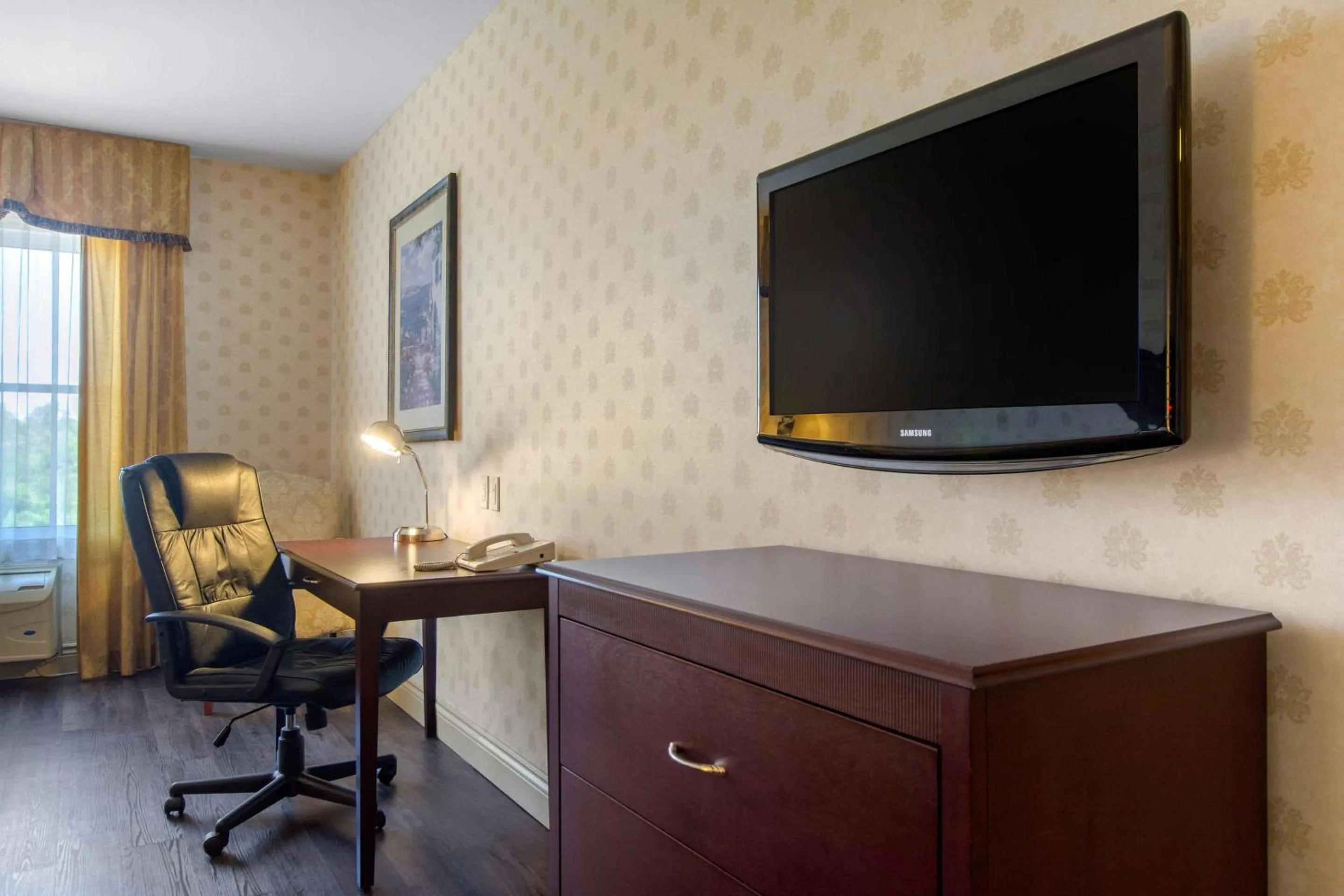 Photo of the whole room in Comfort Inn & Suites