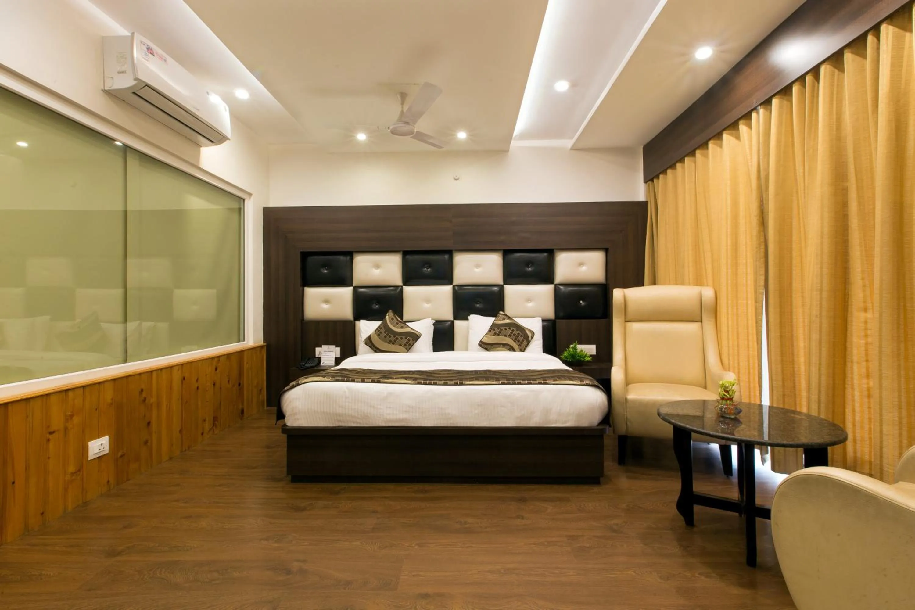 Hotel Trinity Heights