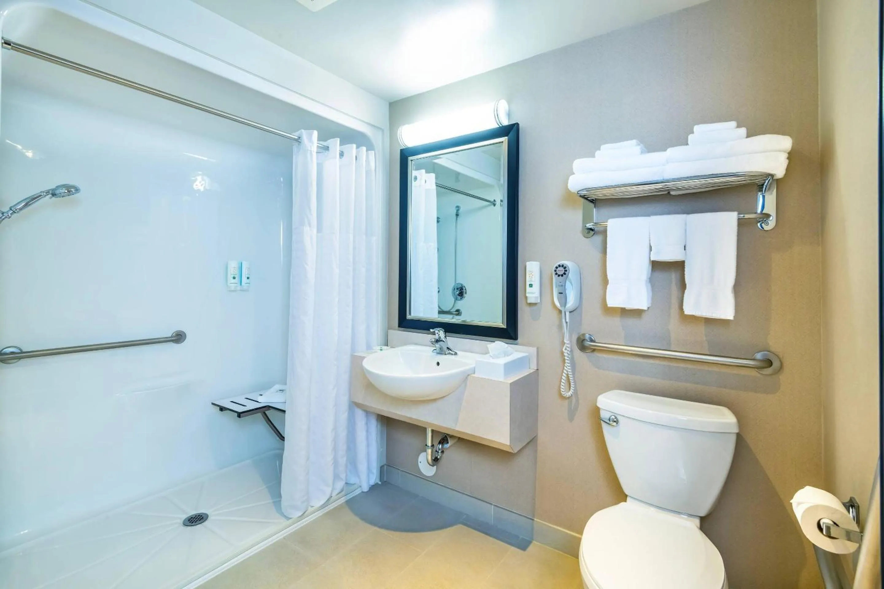 Bedroom in Quality Inn & Suites