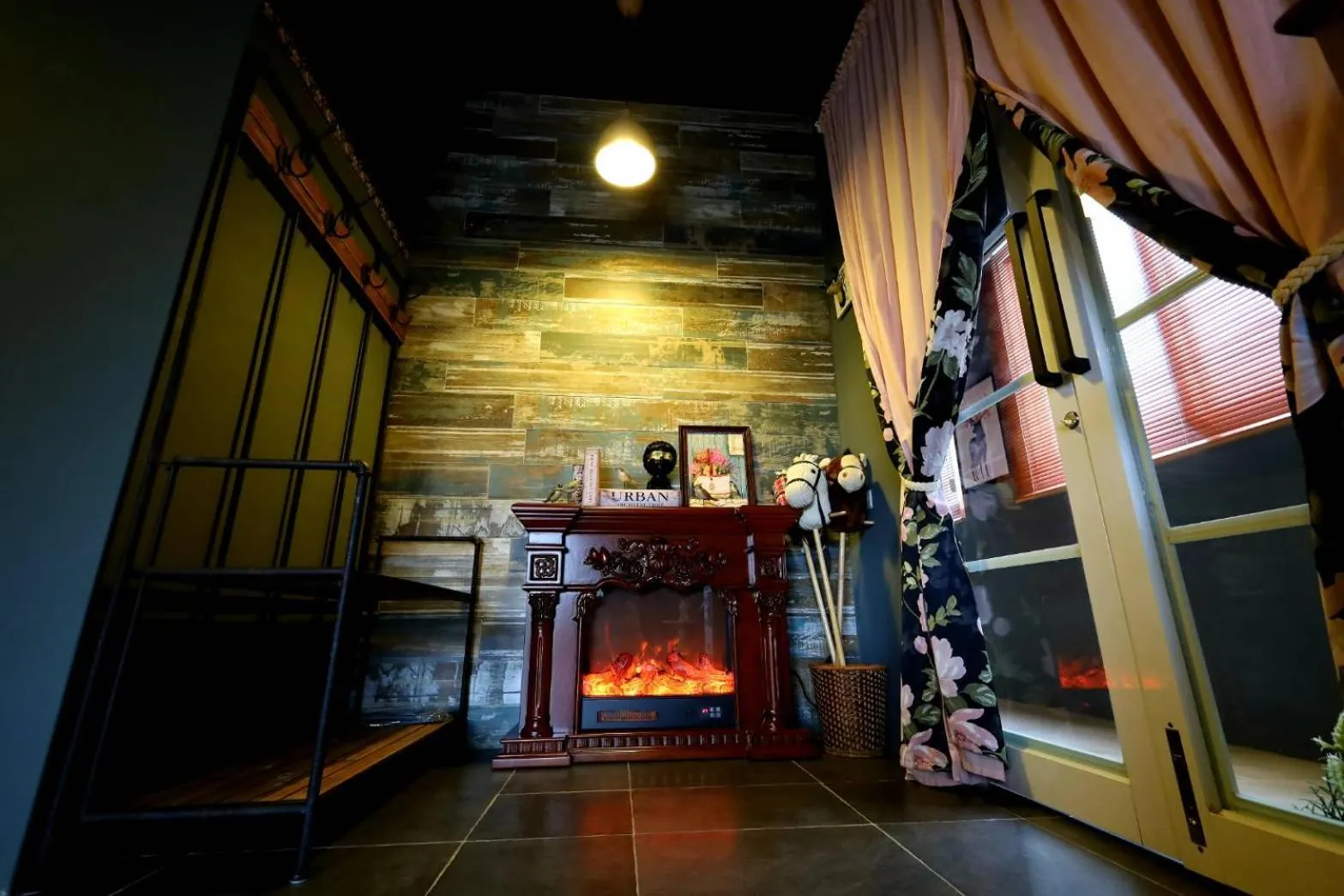 flat iron in PENGHU Lucai B&B 旅采民宿