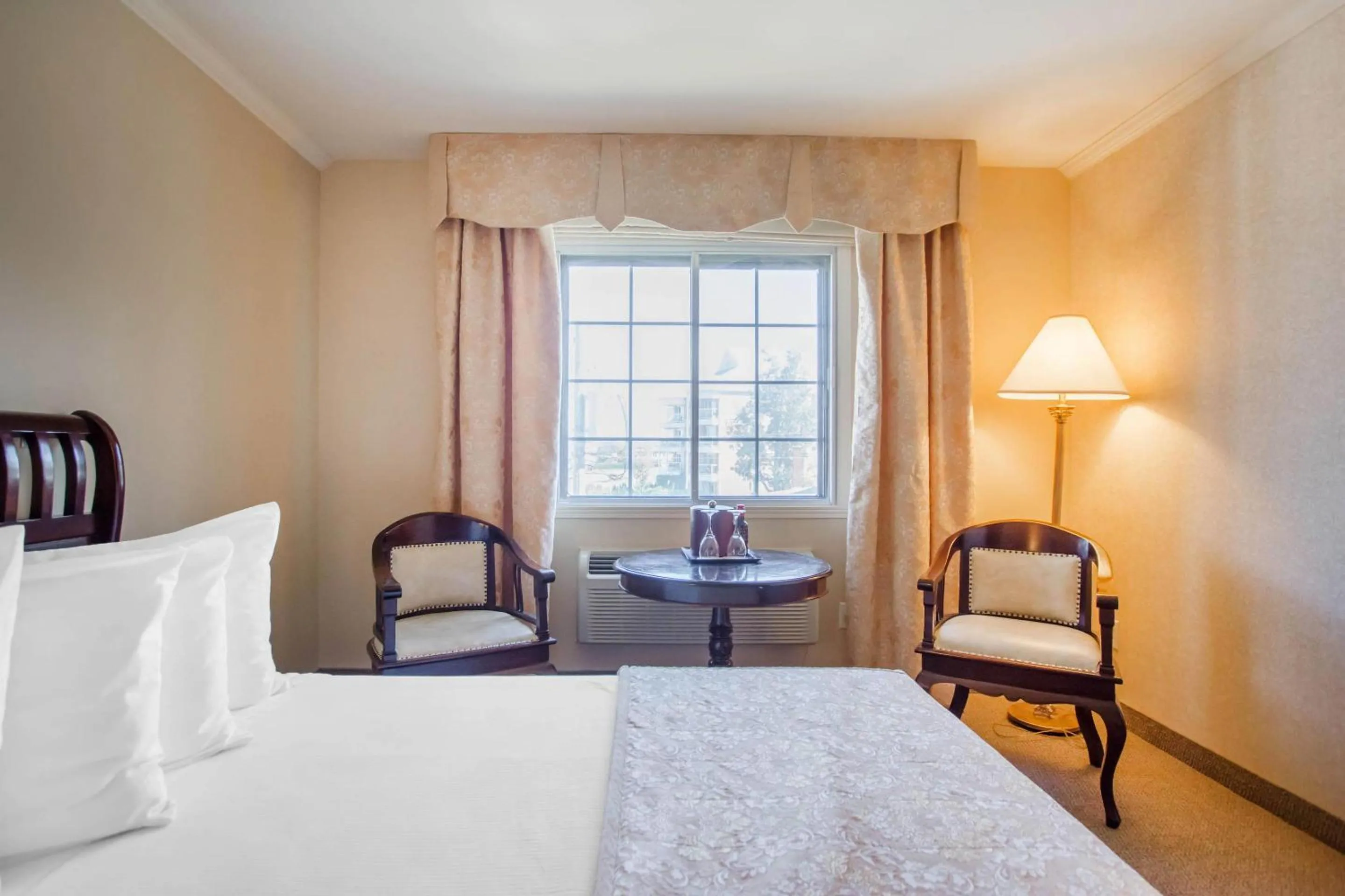 Bedroom, Bed in St Christophe Hotel & Spa, an Ascend Collection Hotel