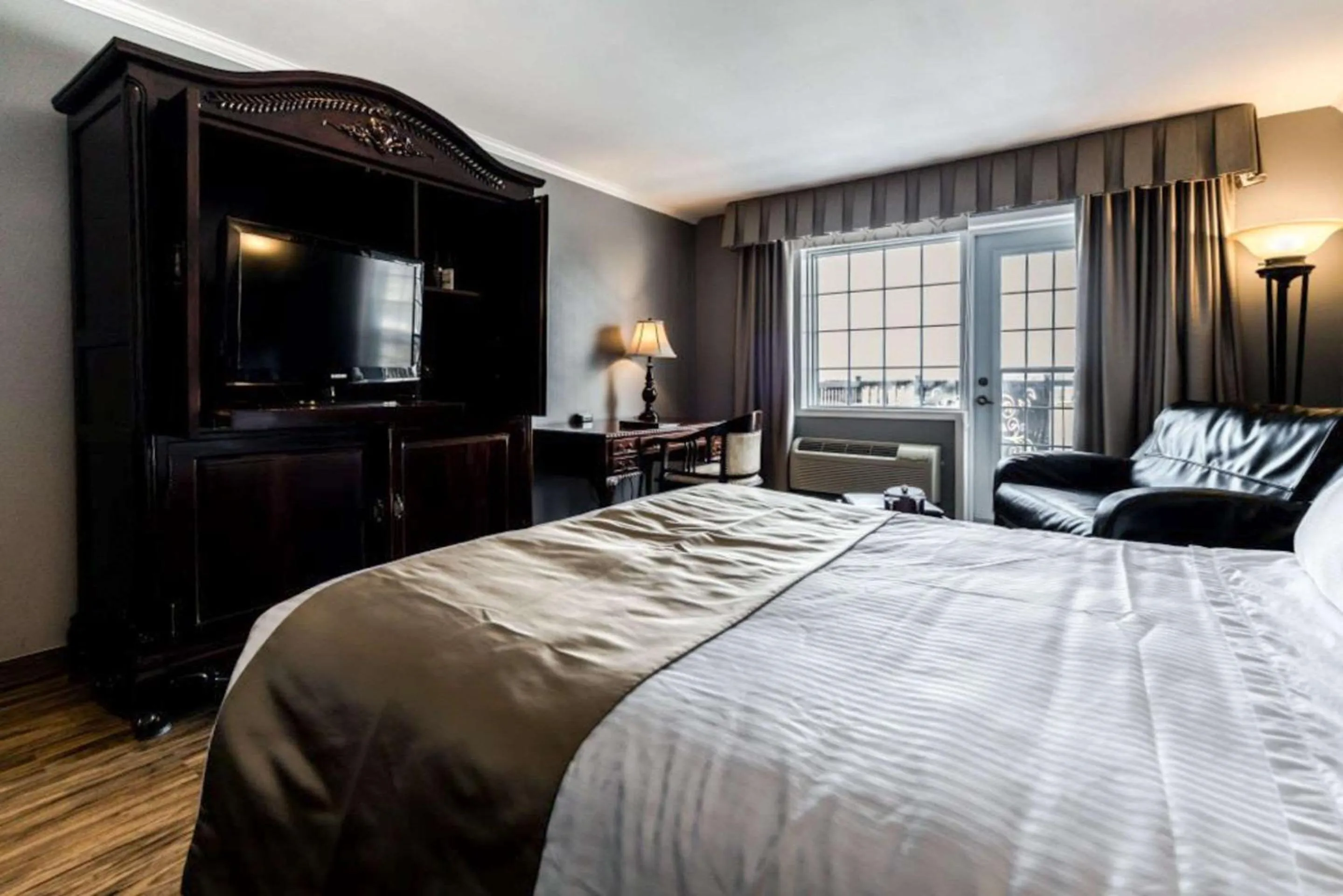 Bedroom, Bed in St Christophe Hotel & Spa, an Ascend Collection Hotel