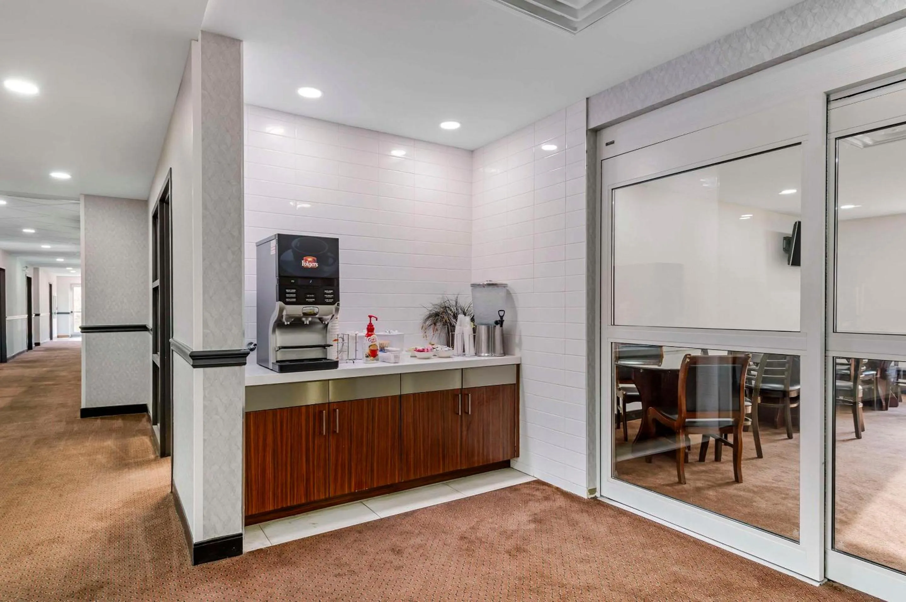 Breakfast in Quality Inn