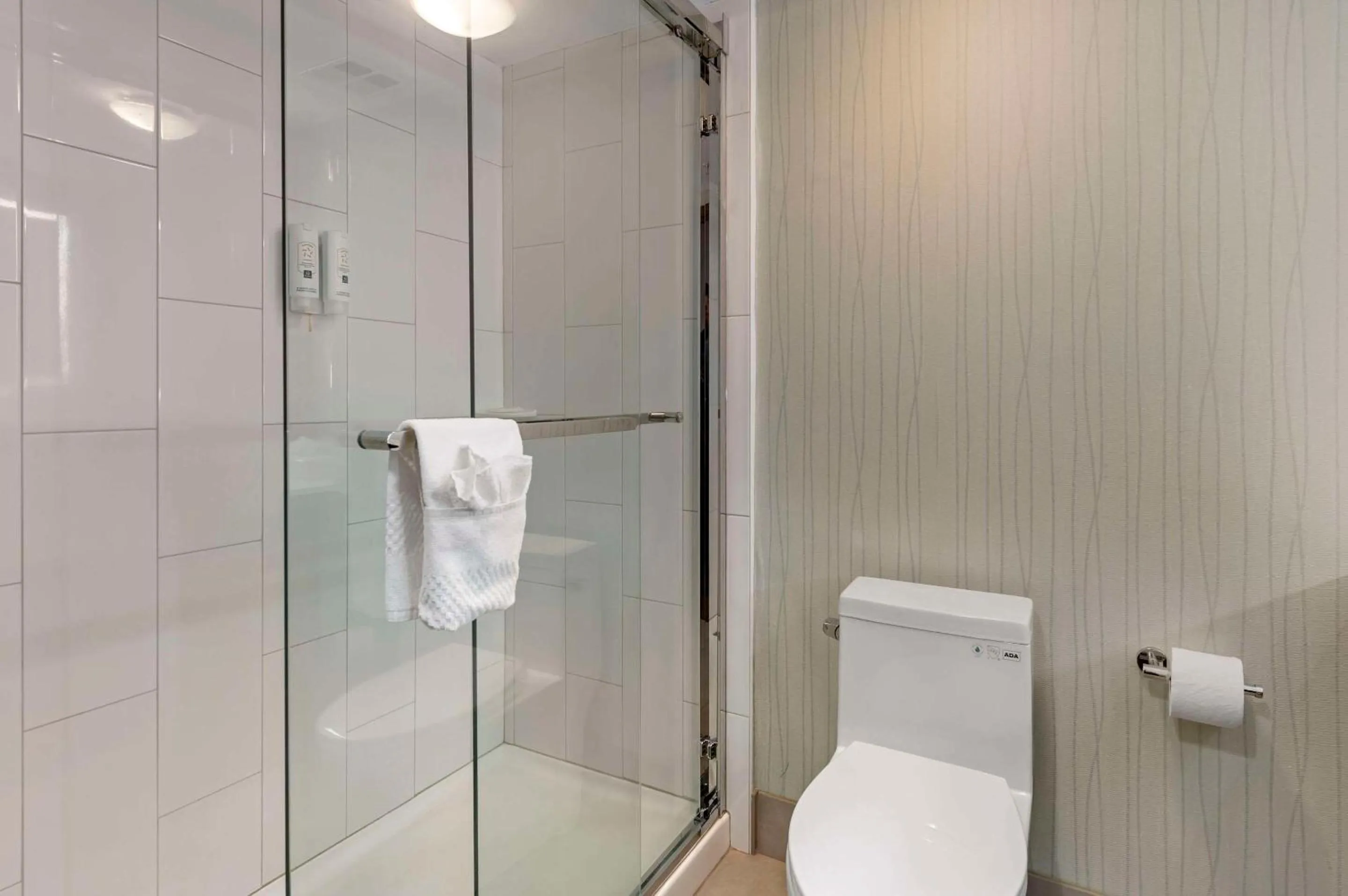 Bedroom in Quality Inn