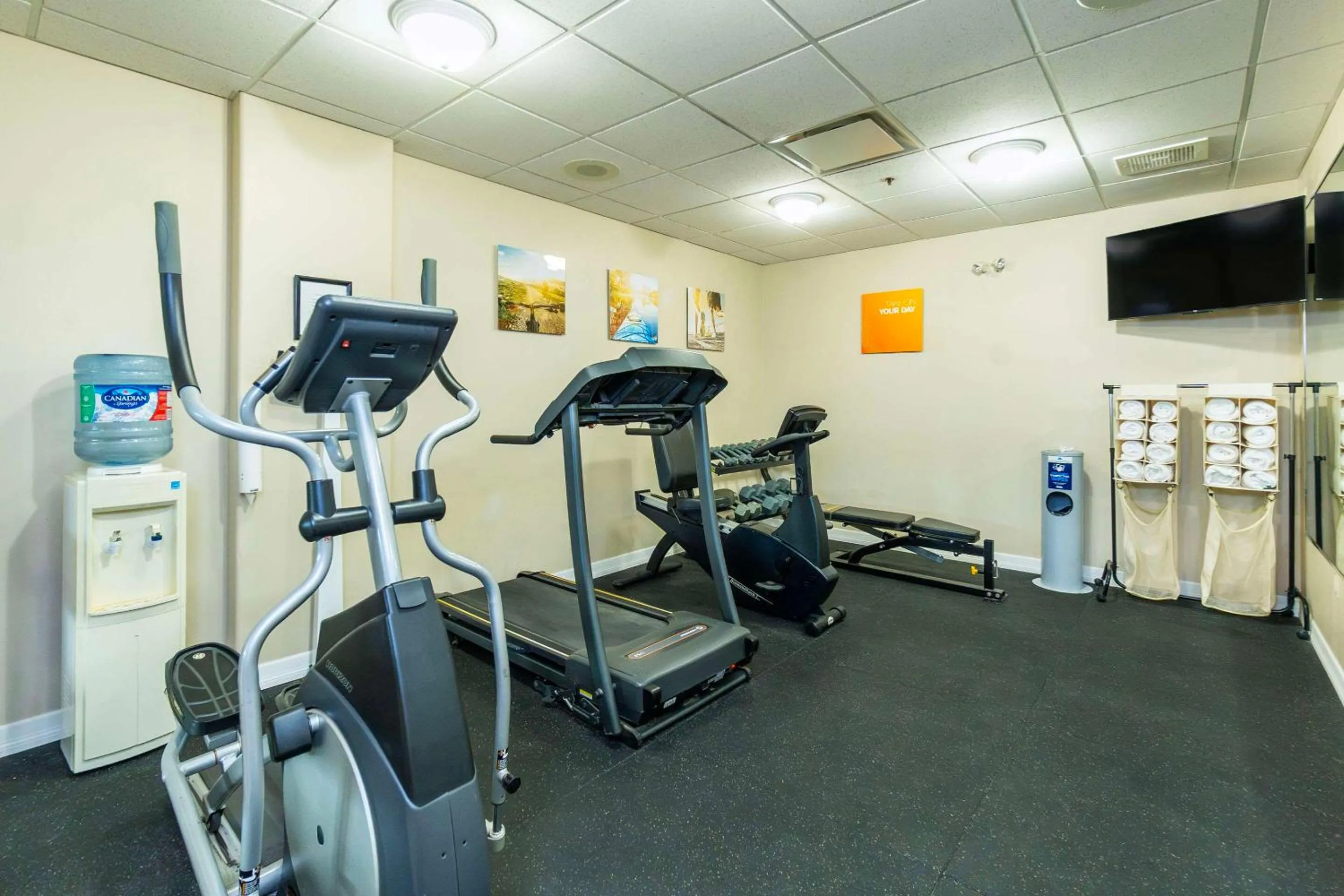 Fitness centre/facilities in Comfort Inn & Suites