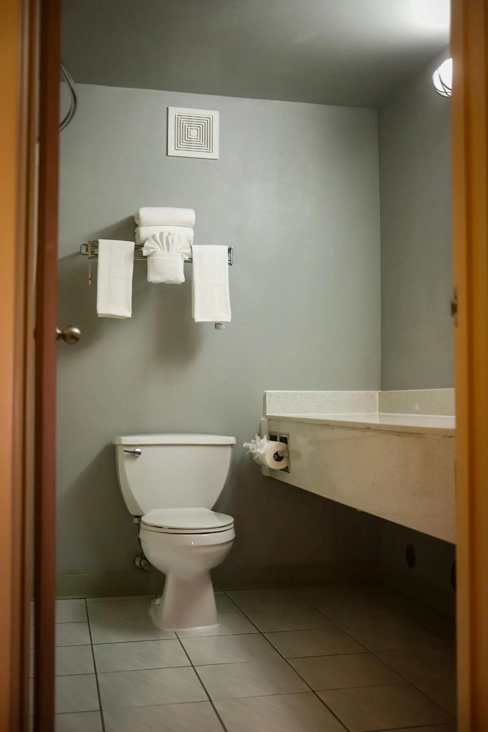 Bathroom in Quality Inn Colorado Springs Airport