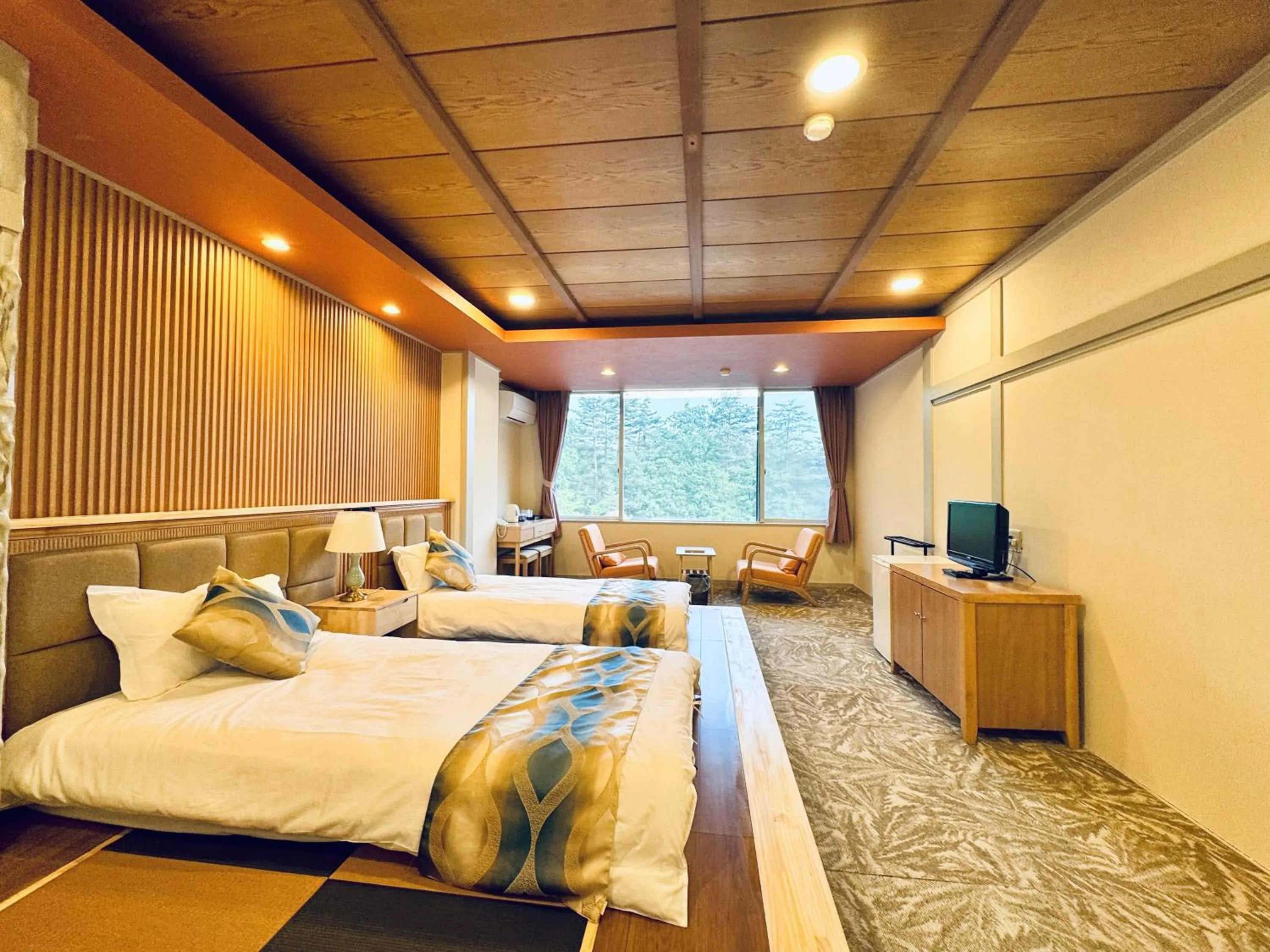 Photo of the whole room, Bed in Kurobe Sunvalley Hotel
