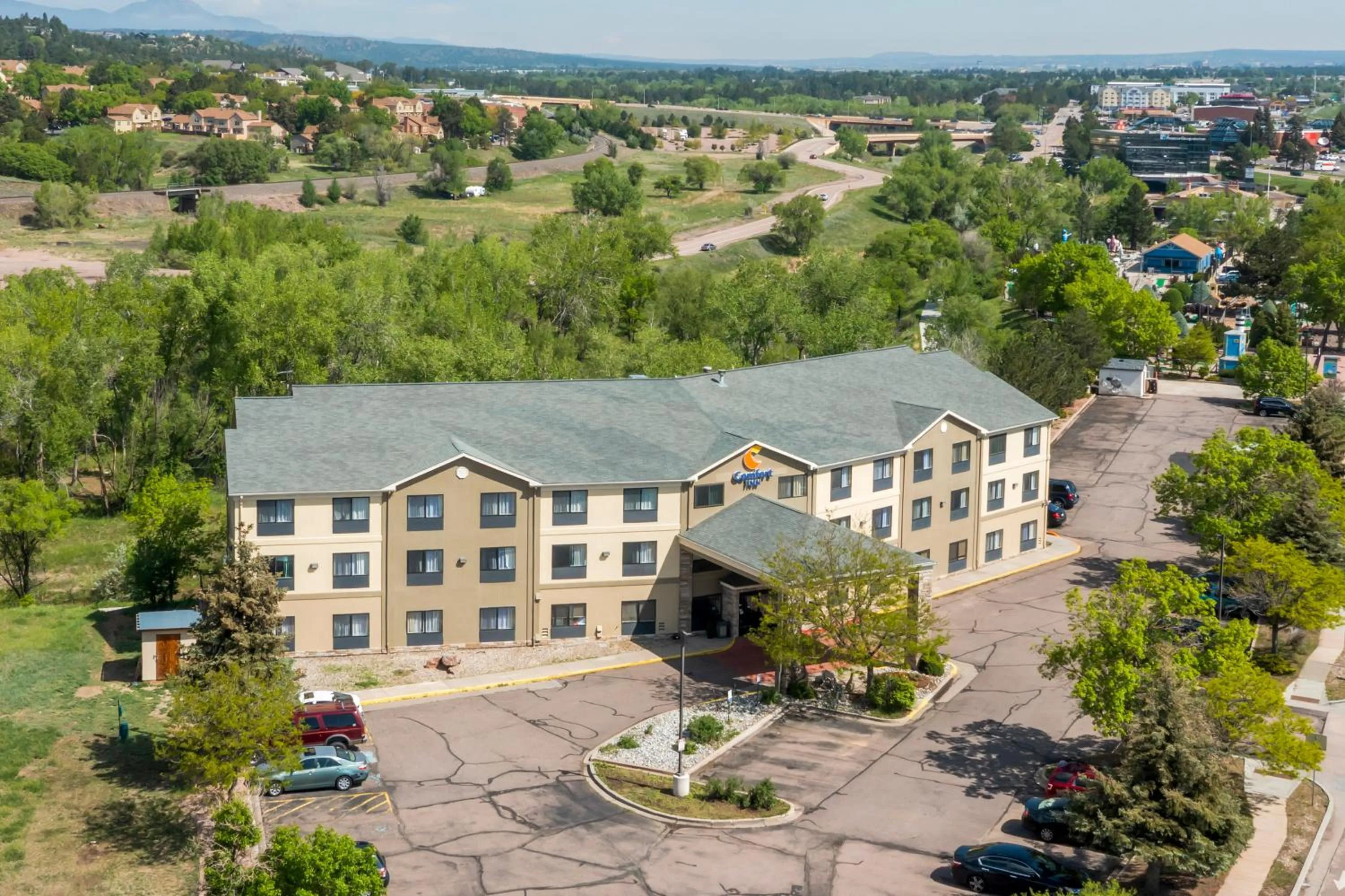 Property building in Comfort Inn North - Air Force Academy Area
