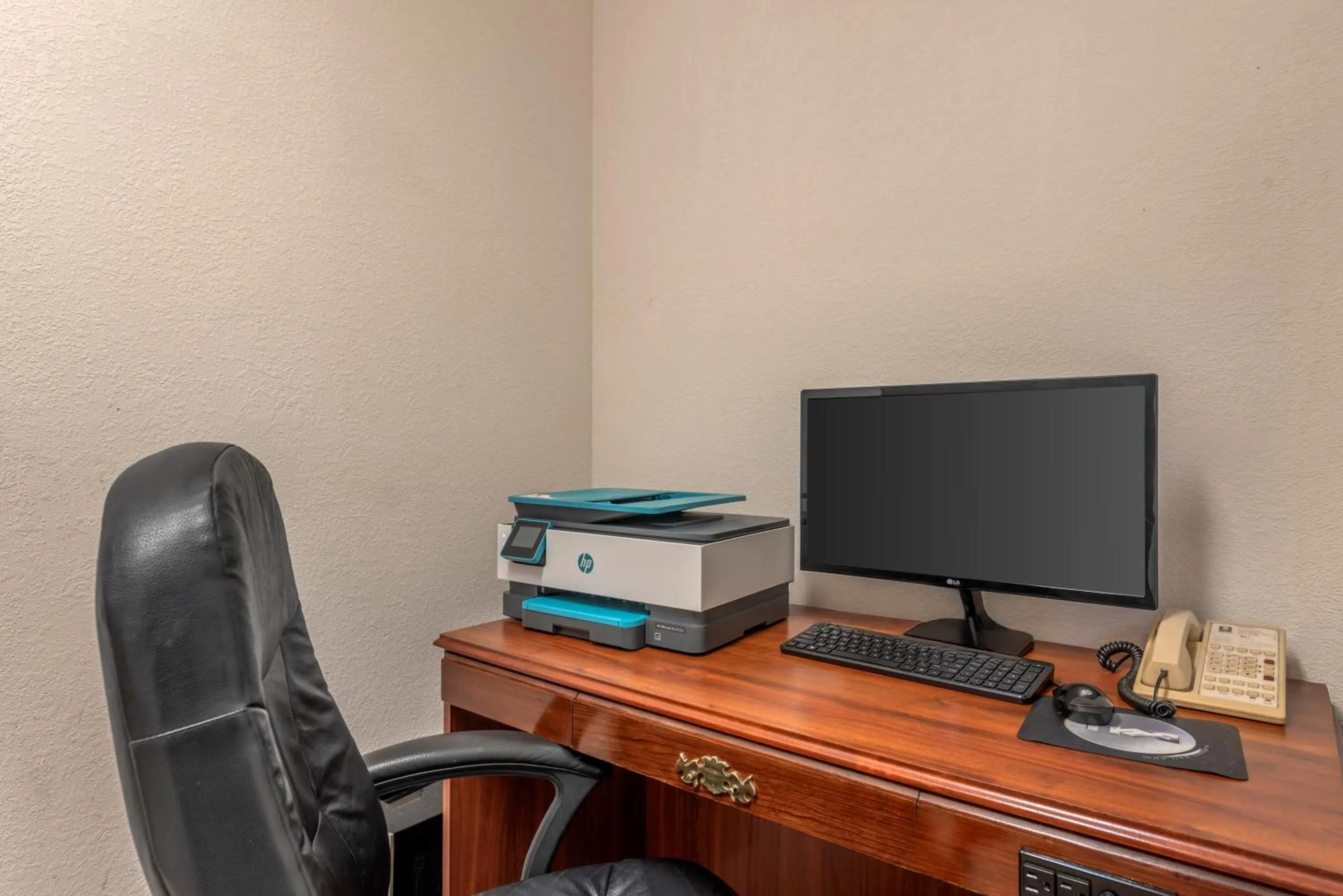 Business facilities in Comfort Inn North - Air Force Academy Area