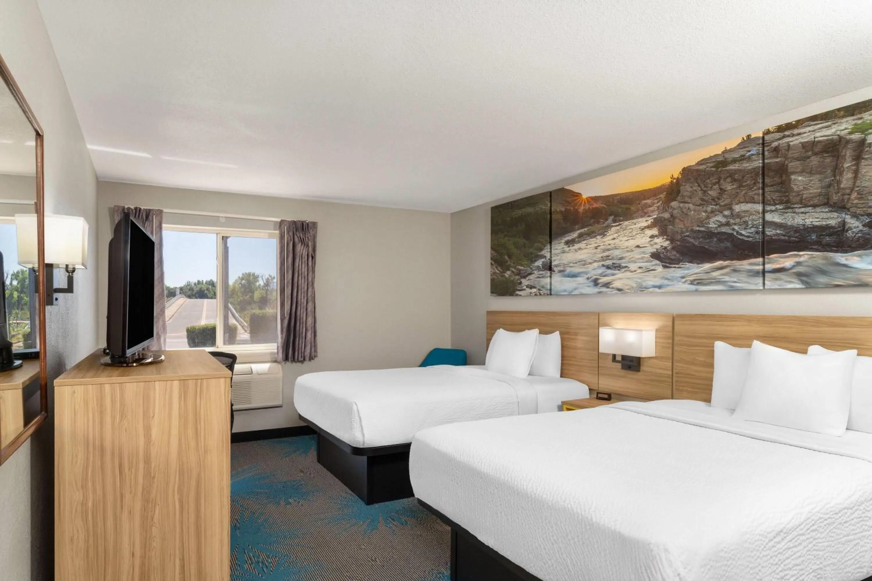 Photo of the whole room, Bed in Days Inn by Wyndham Canon City