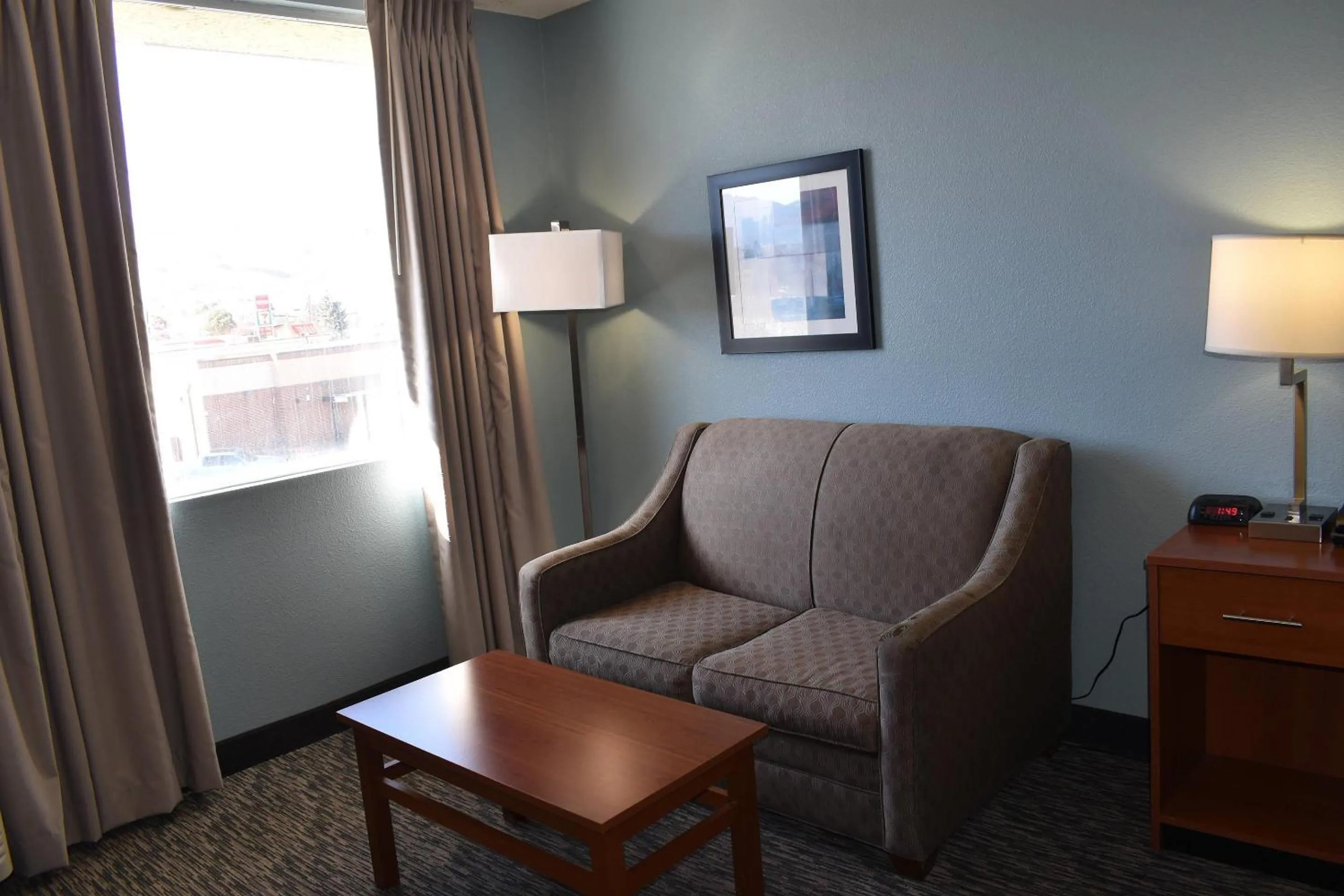 Bedroom in Quality Inn & Suites Garden Of The Gods