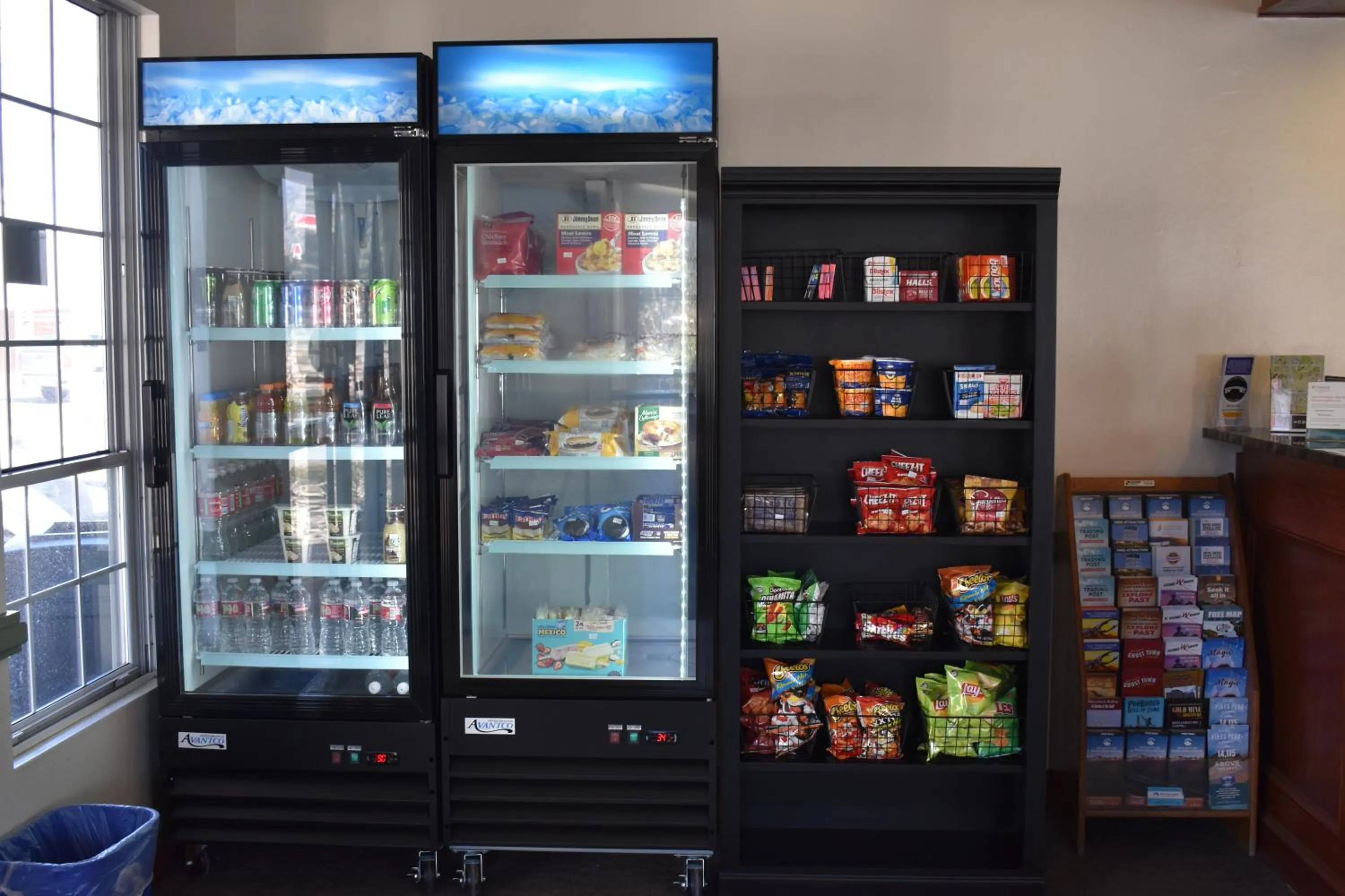 On-site shops in Quality Inn & Suites Garden Of The Gods