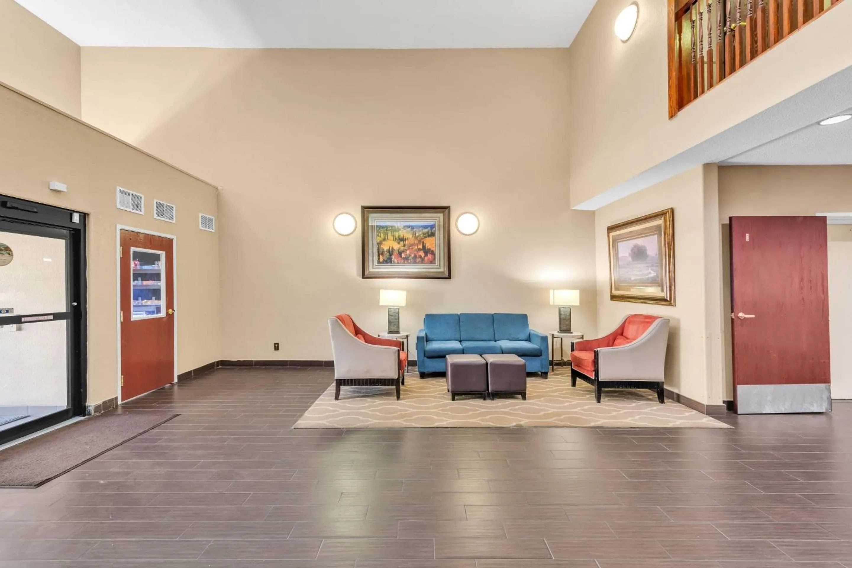 Lobby or reception in Comfort Suites Lakewood - Denver