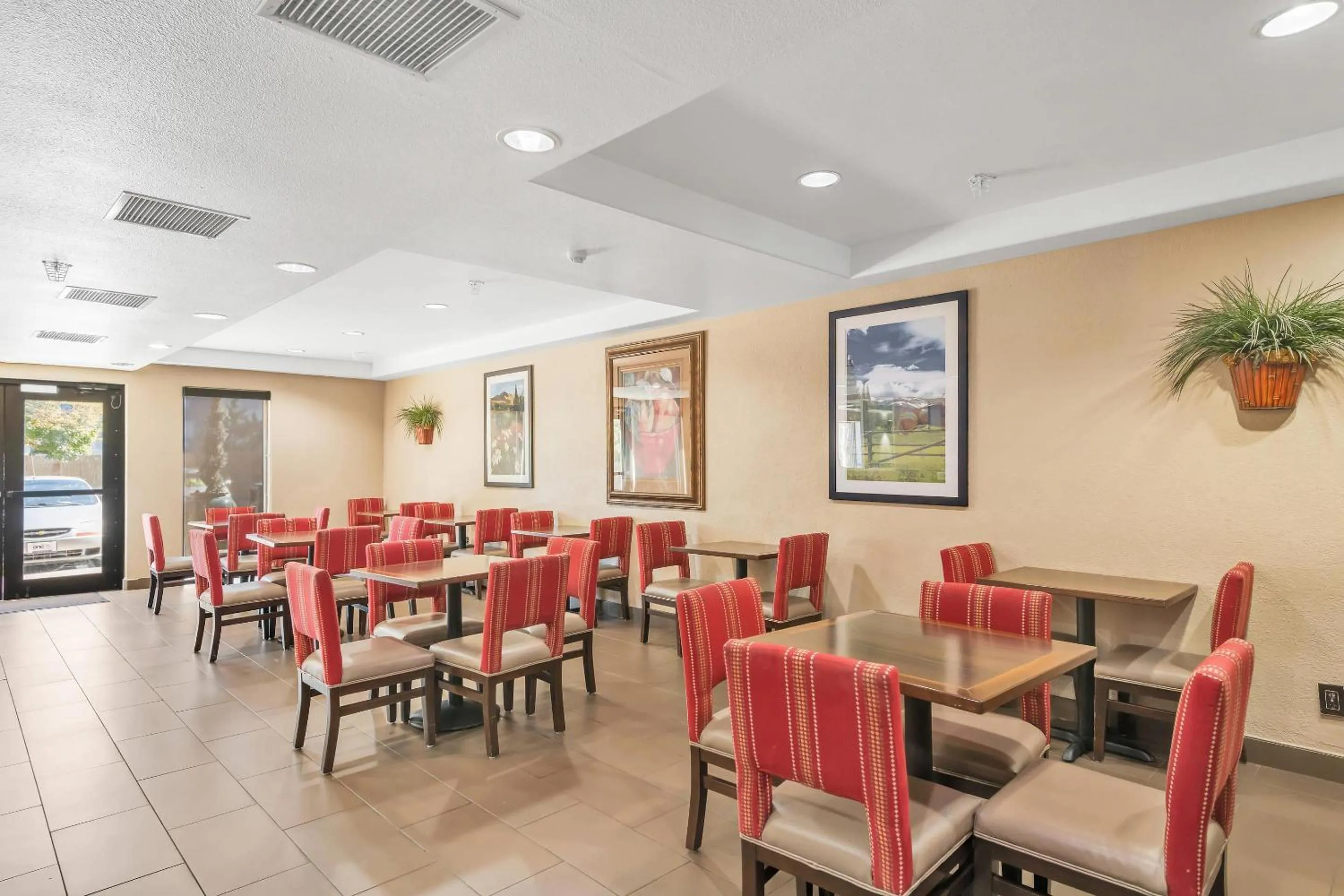 Breakfast in Comfort Suites Lakewood - Denver