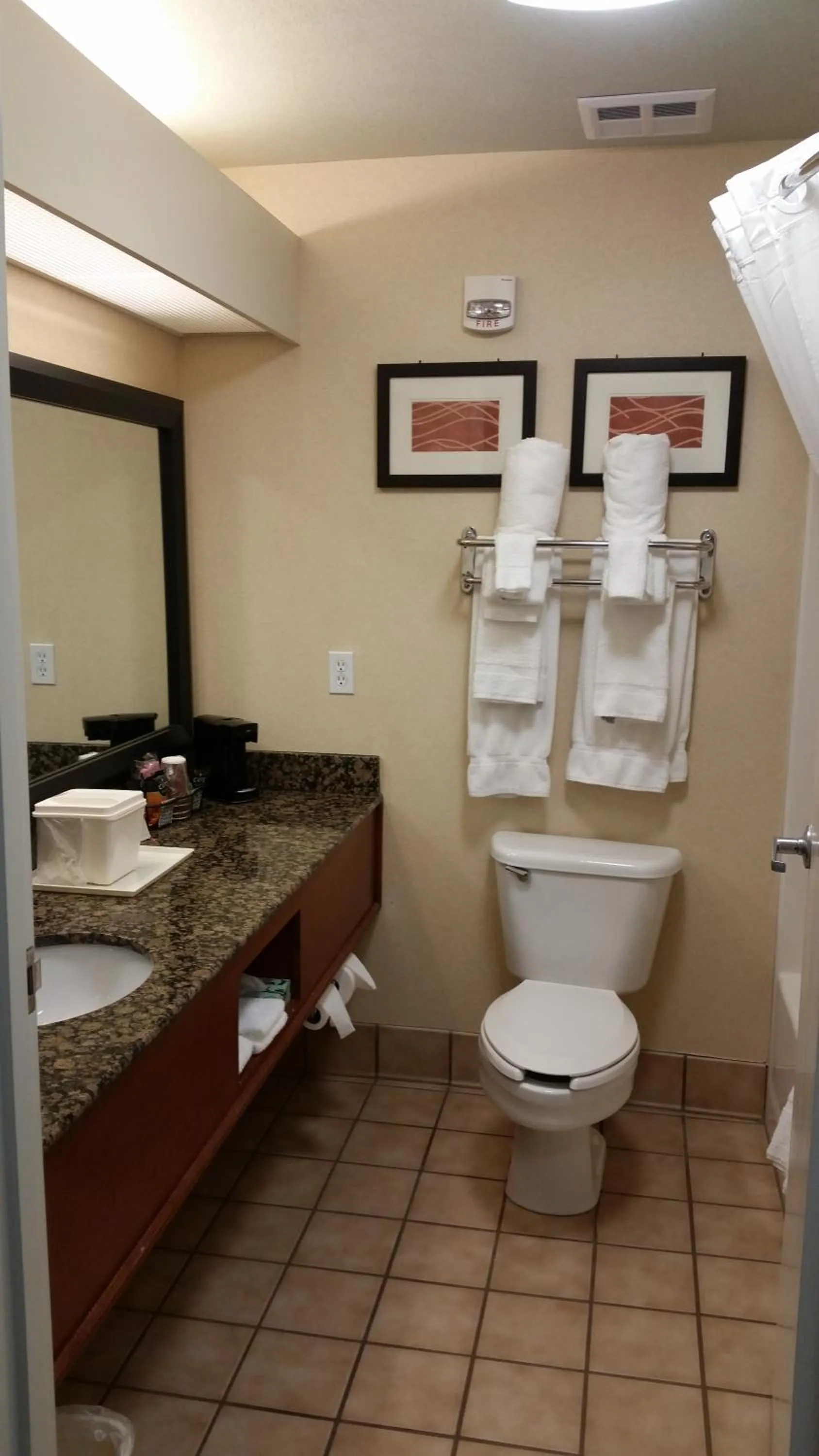 Bathroom in Comfort Inn Fort Collins North