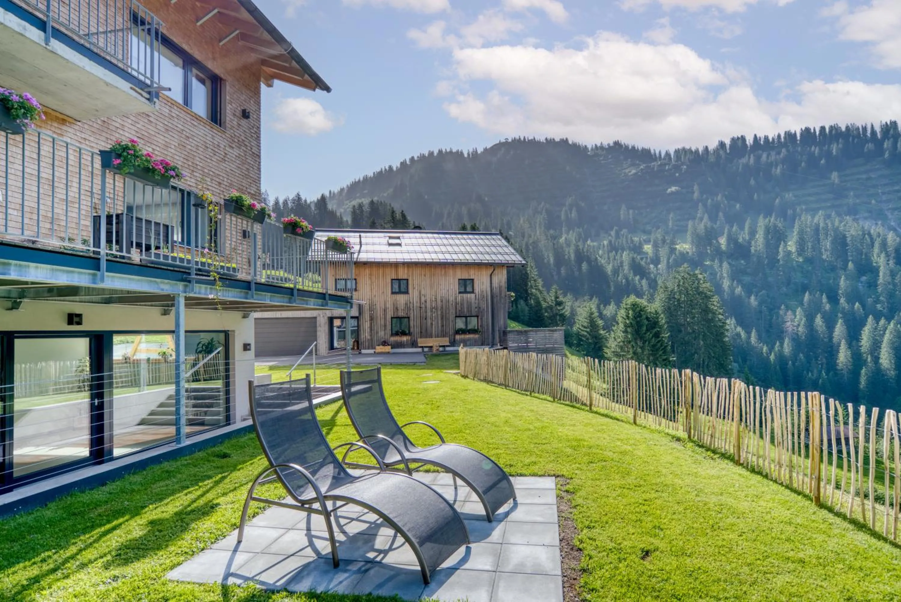 HUS23 with Wellness