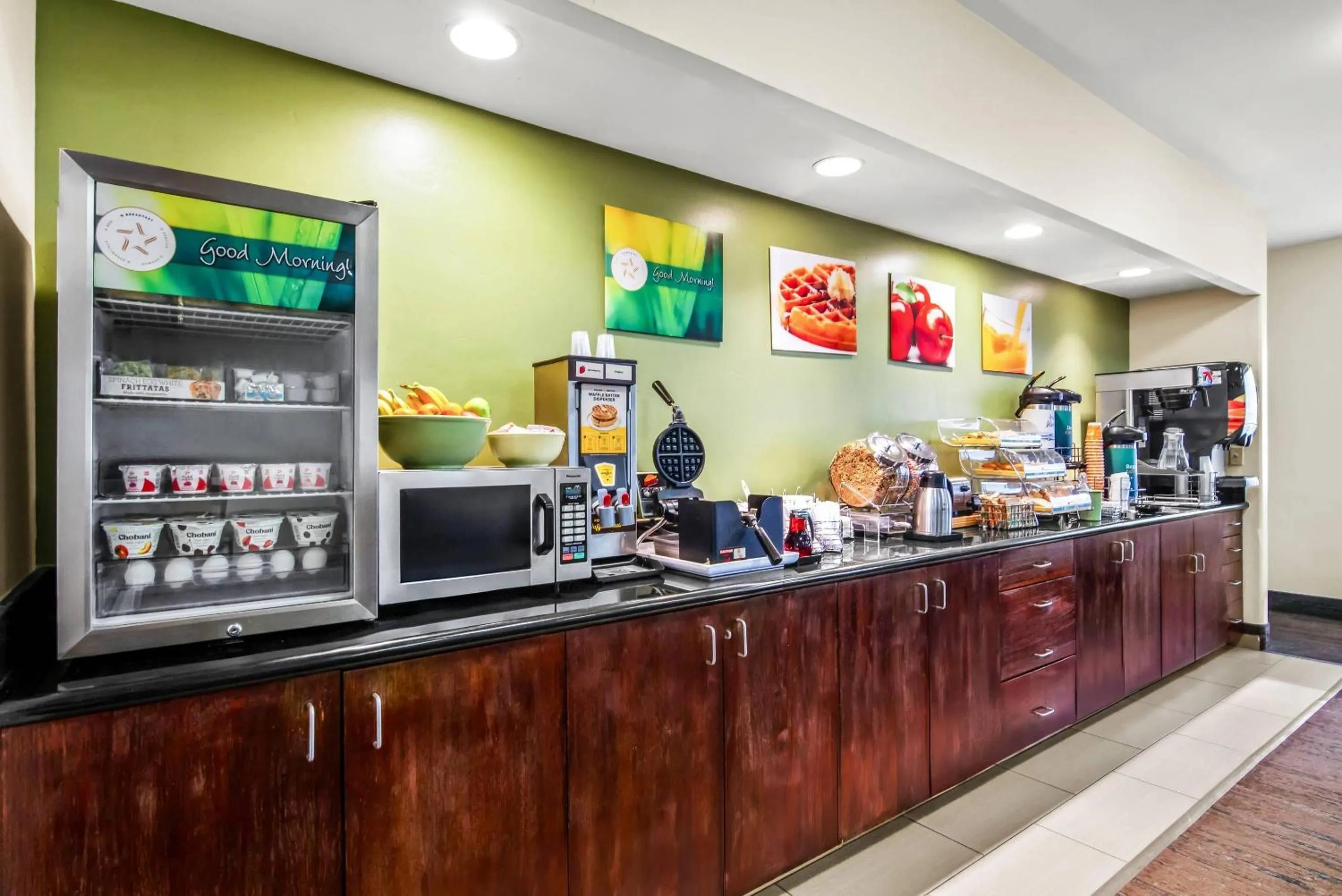 Breakfast in Quality Inn & Suites Vail Valley