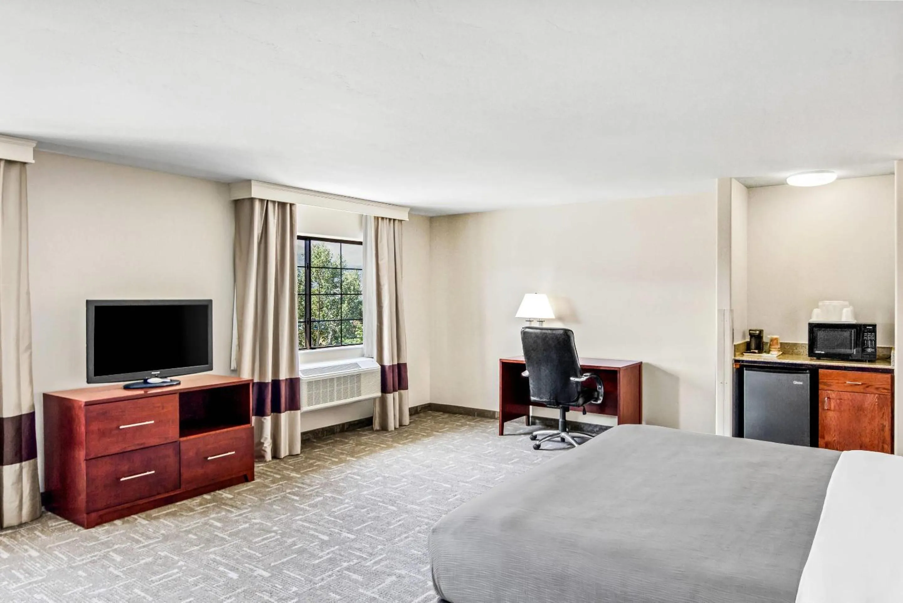 Bedroom, Bed in Quality Inn & Suites Vail Valley