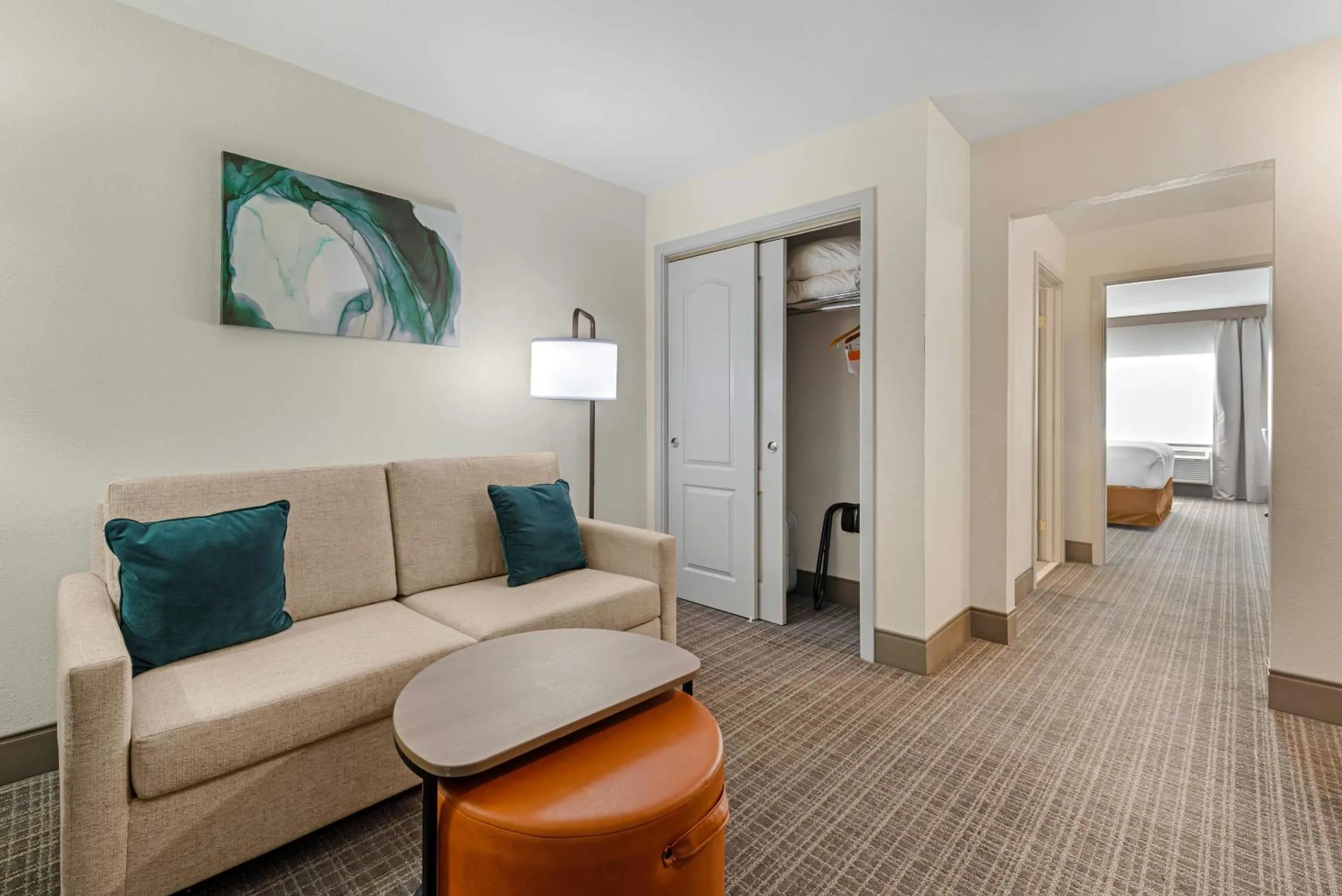 Bedroom in Comfort Inn & Suites Carbondale on the Roaring Fork