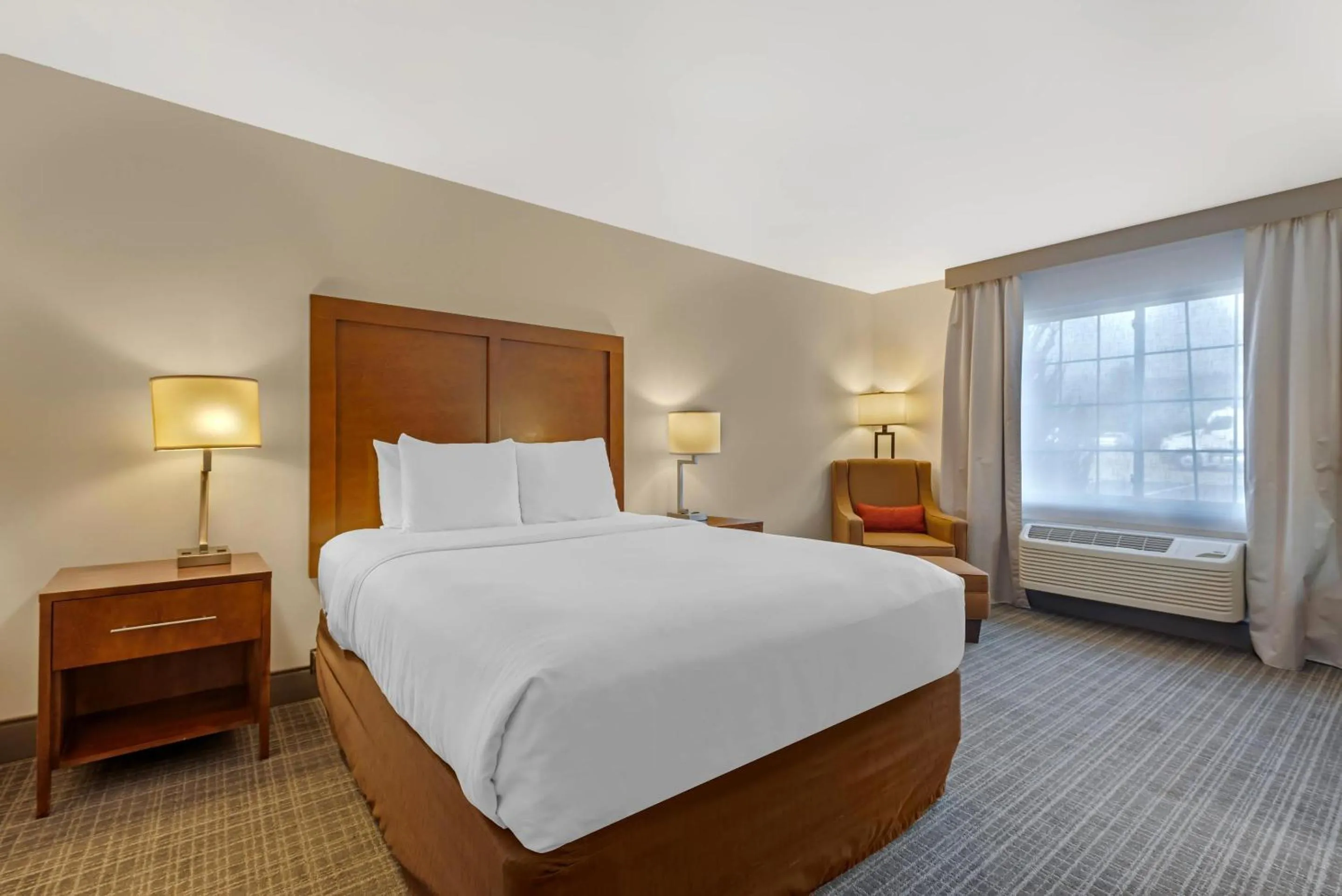 Bedroom, Bed in Comfort Inn & Suites Carbondale on the Roaring Fork