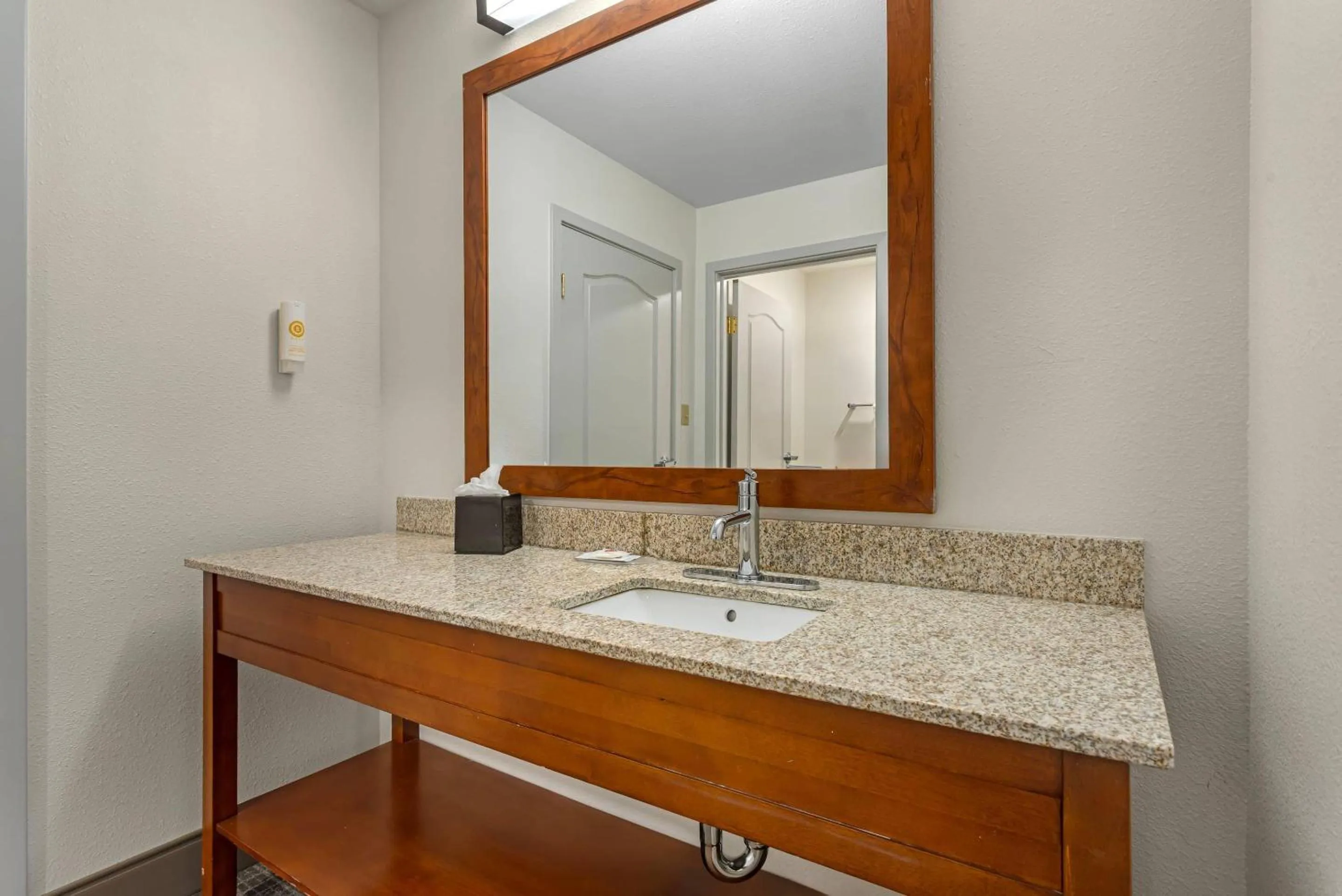 Bedroom in Comfort Inn & Suites Carbondale on the Roaring Fork