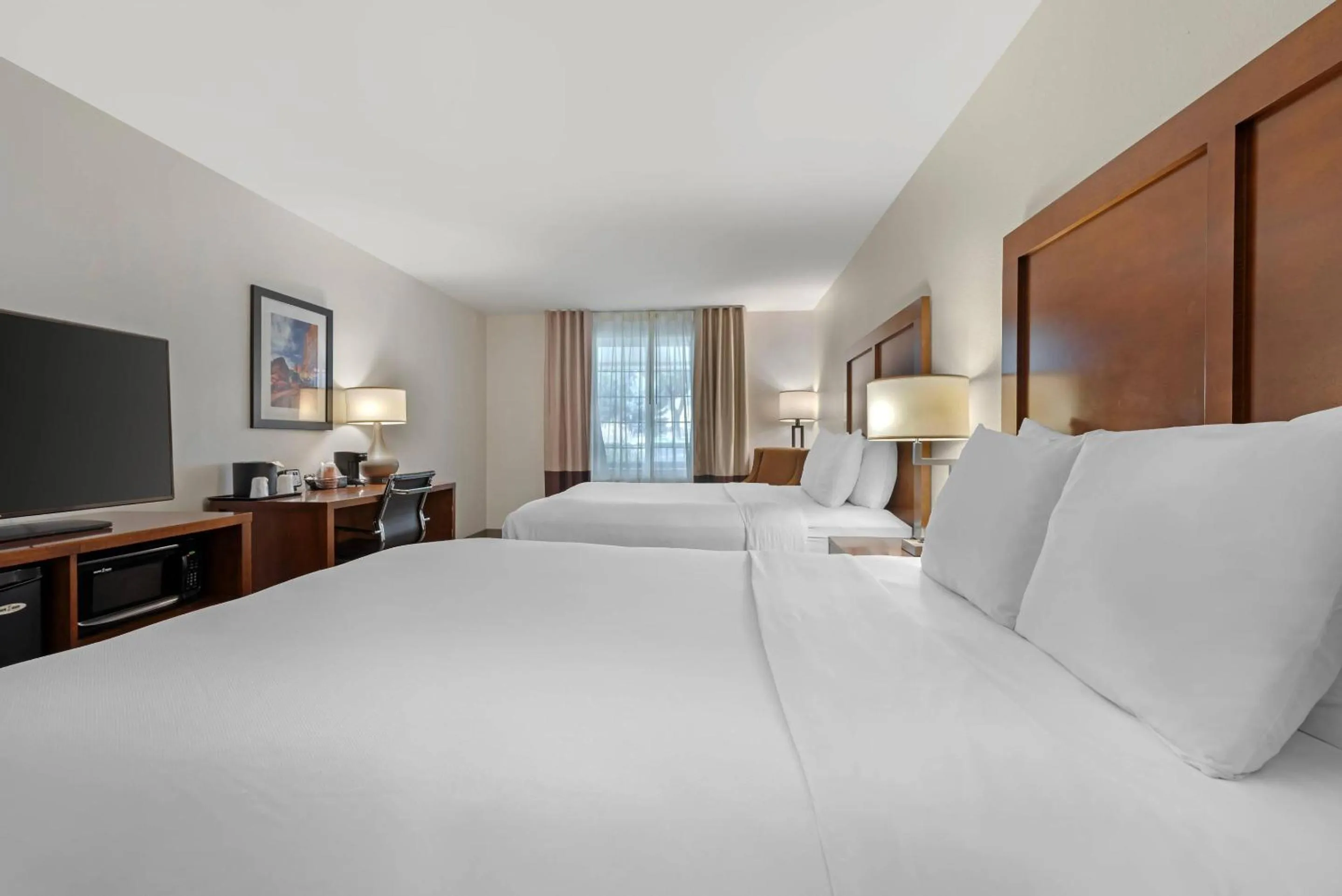 Bedroom, Bed in Comfort Inn & Suites Carbondale on the Roaring Fork