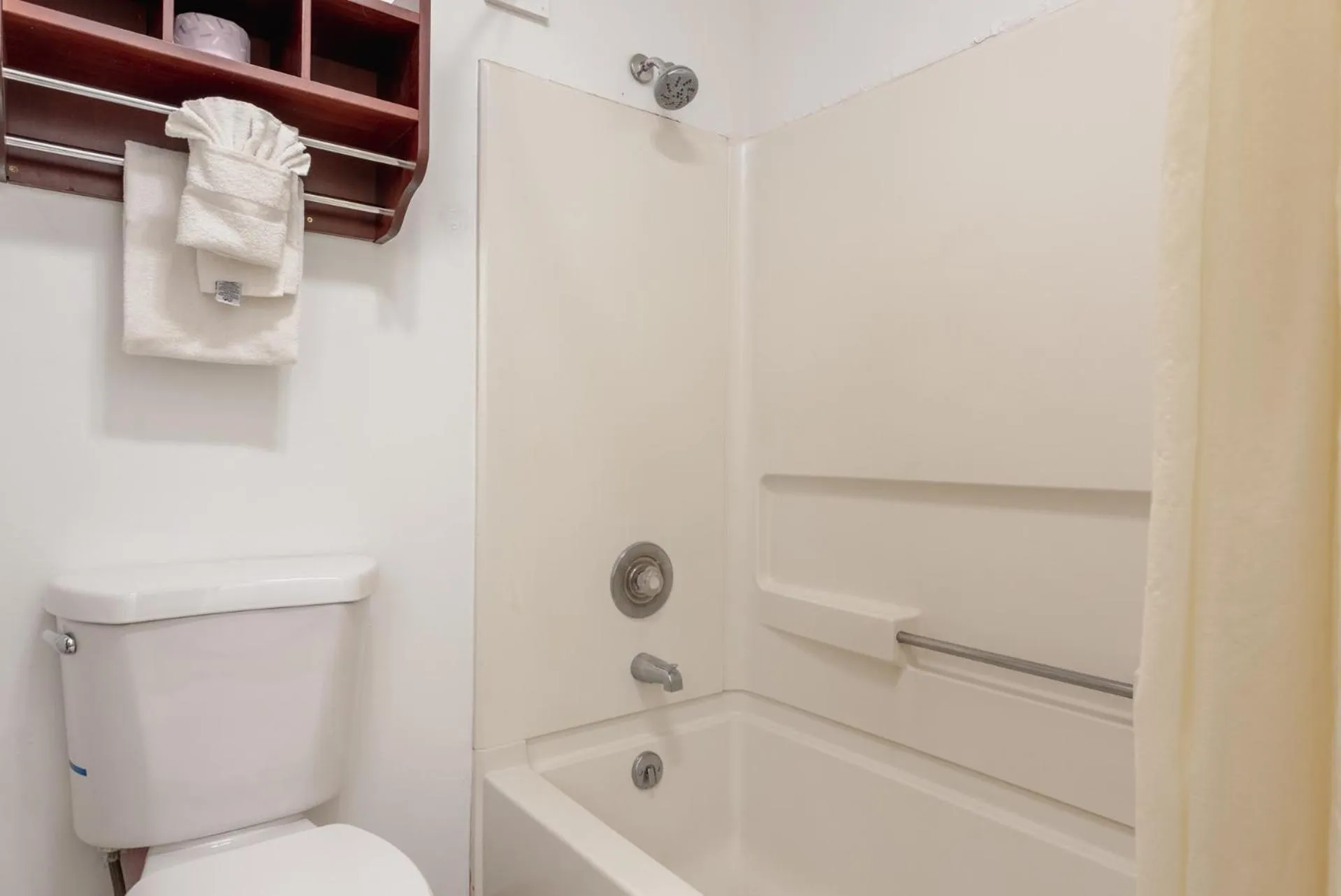 Econo Lodge Cortez near Mesa Verde