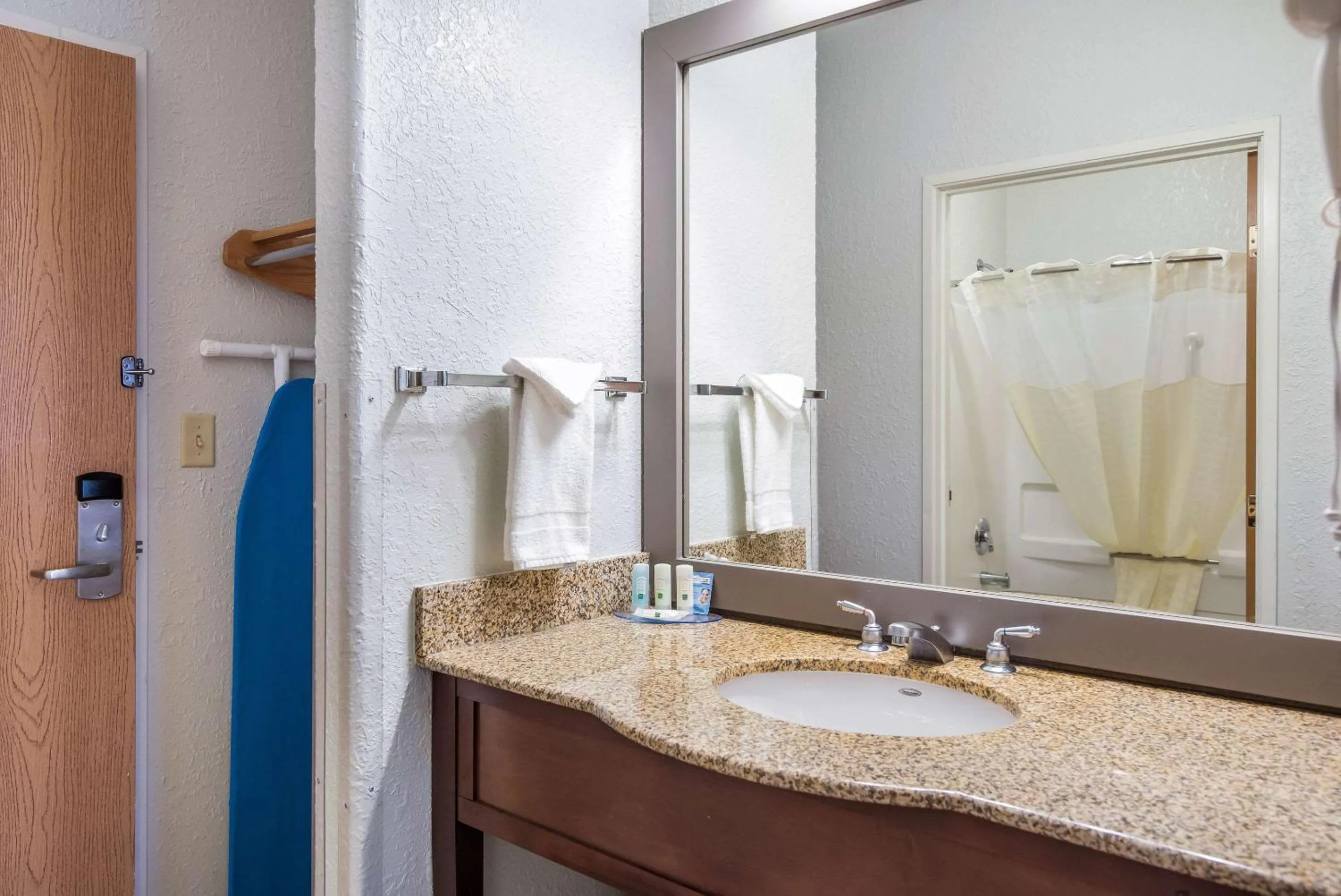 Bathroom in Quality Inn & Suites Pueblo West