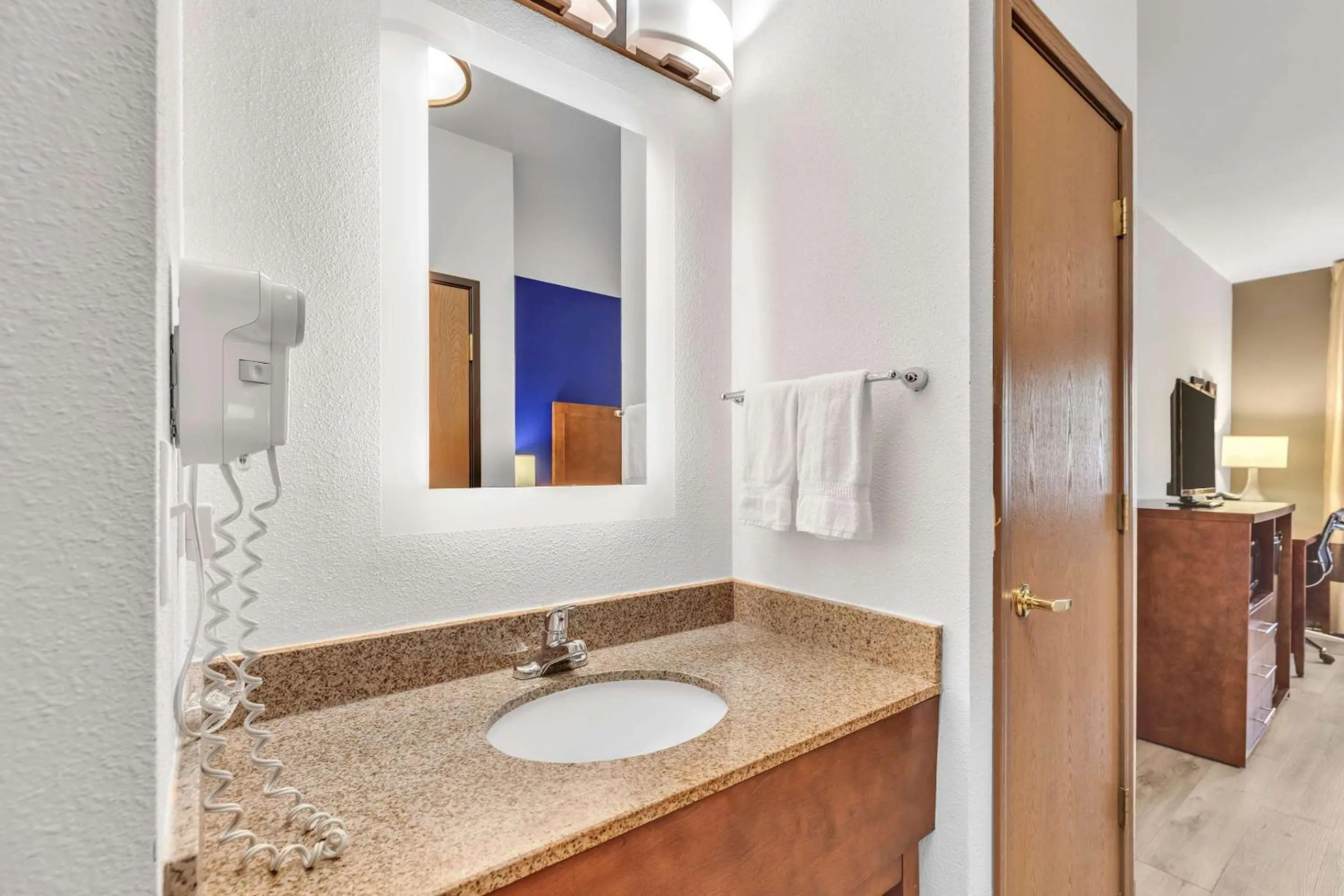 Bedroom in Comfort Inn Denver West Arvada Station