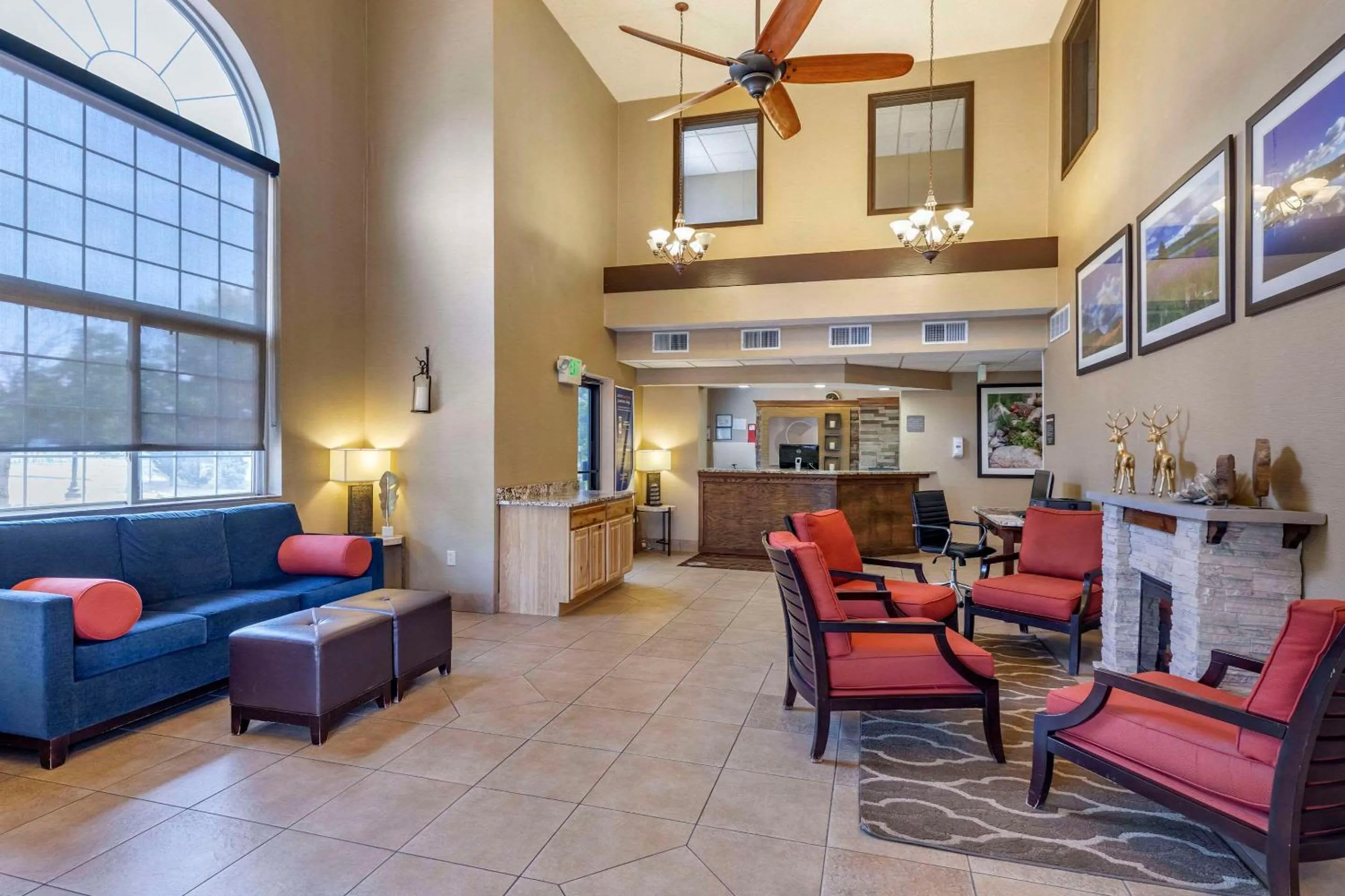 Lobby or reception in Comfort Inn Denver West Arvada Station