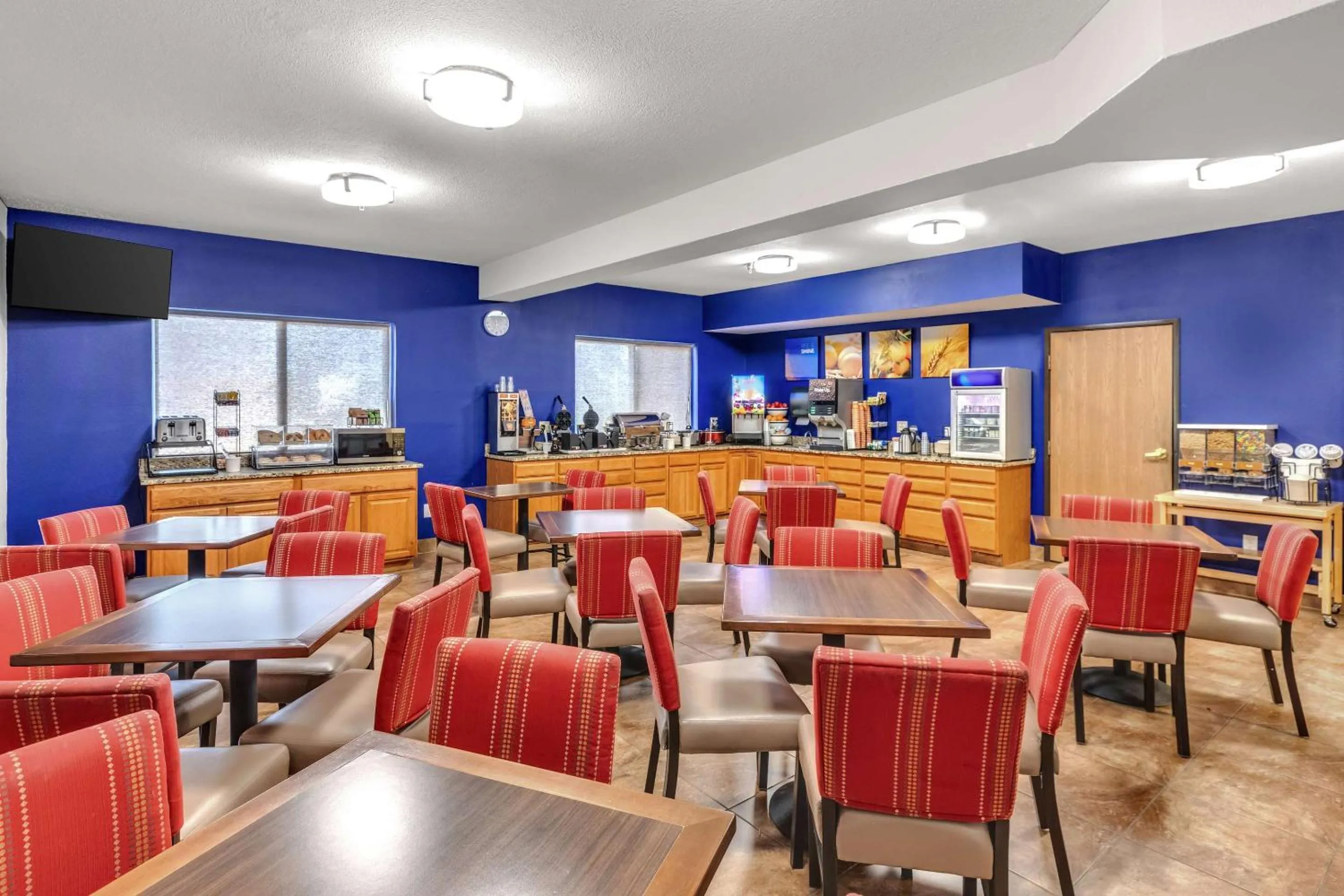 Breakfast in Comfort Inn Denver West Arvada Station