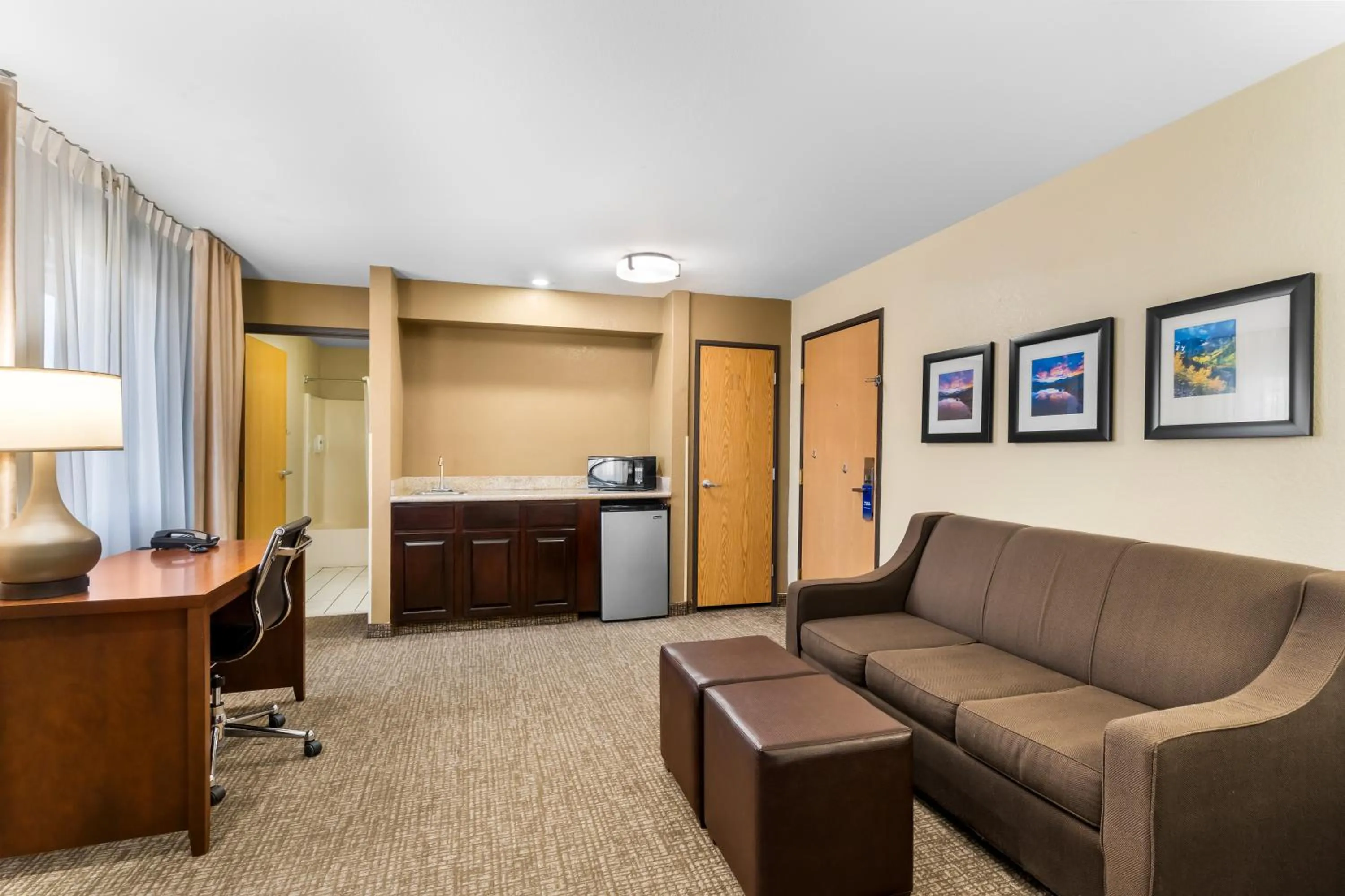 Seating area in Comfort Inn & Suites Greeley