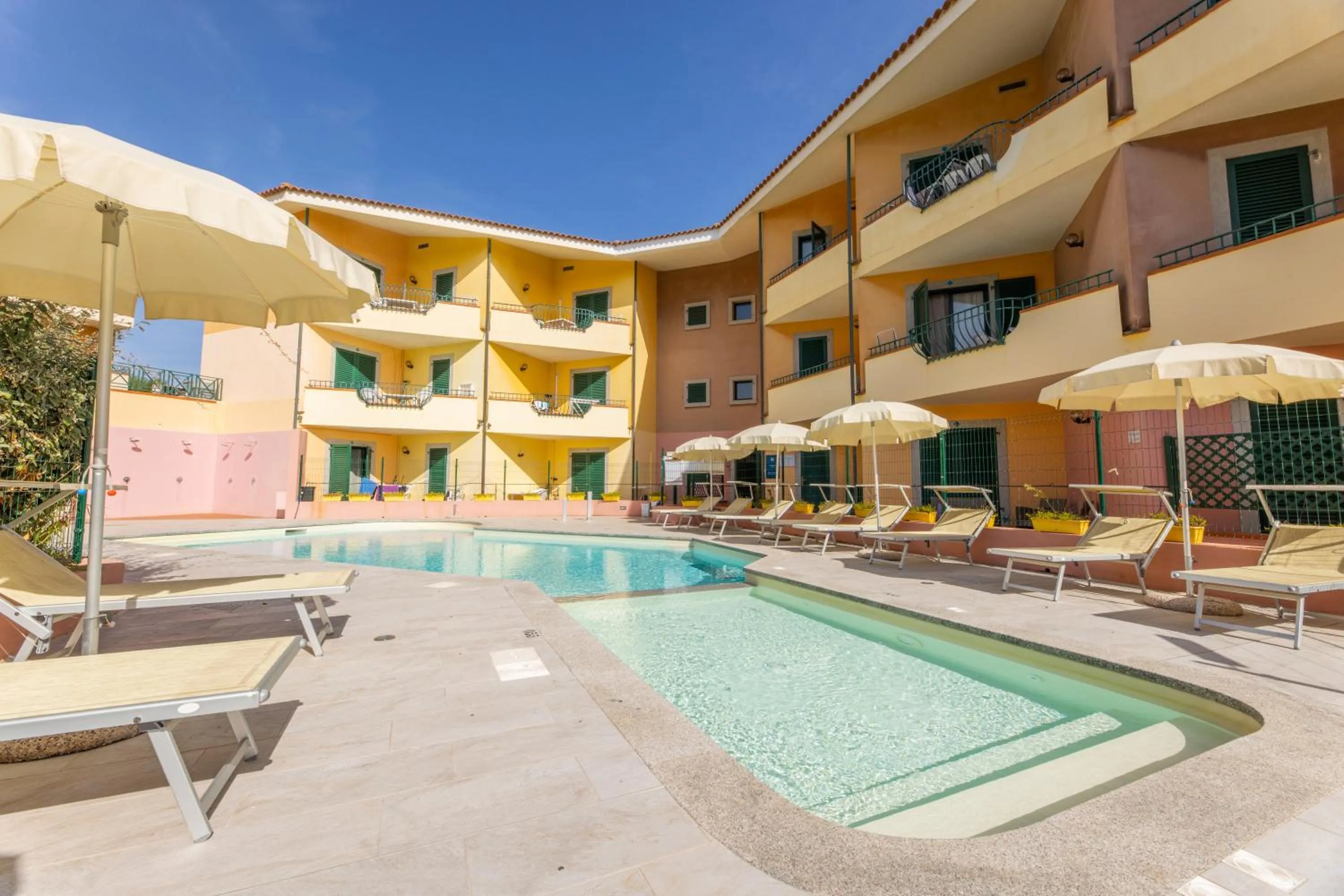 Property building in Residence I Mirti Bianchi