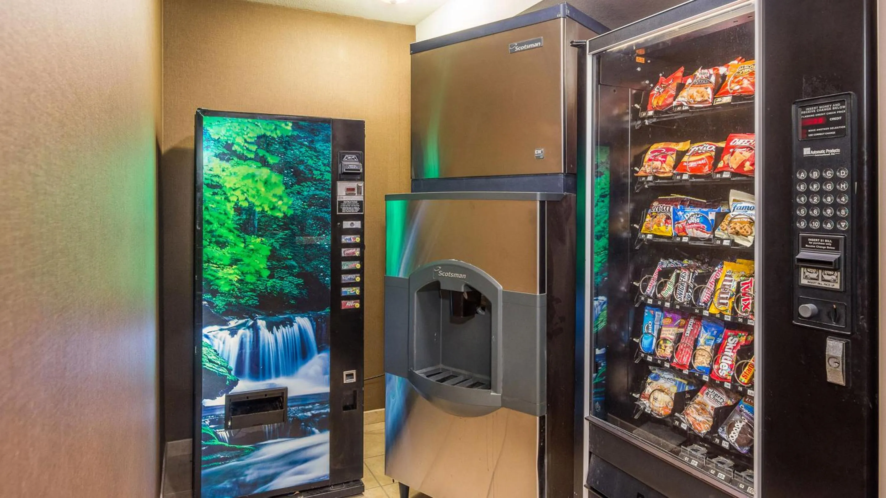 vending machine in Magnuson Grand Pikes Peak