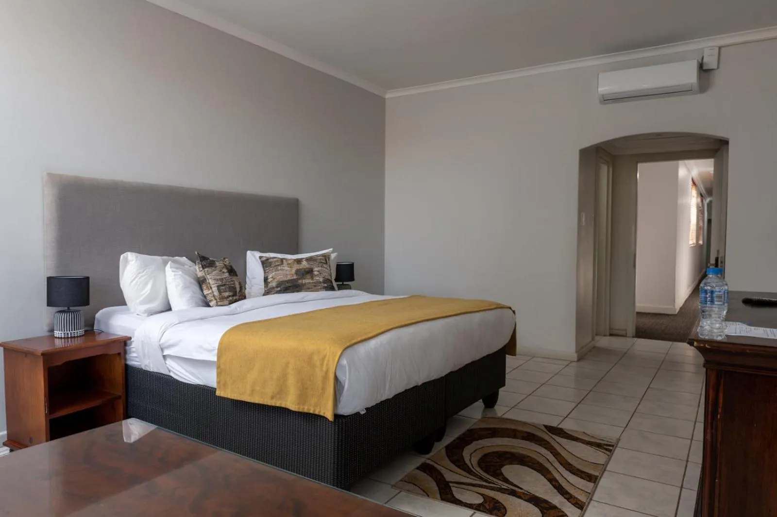 Bedroom, Bed in Riviera on Vaal Resort