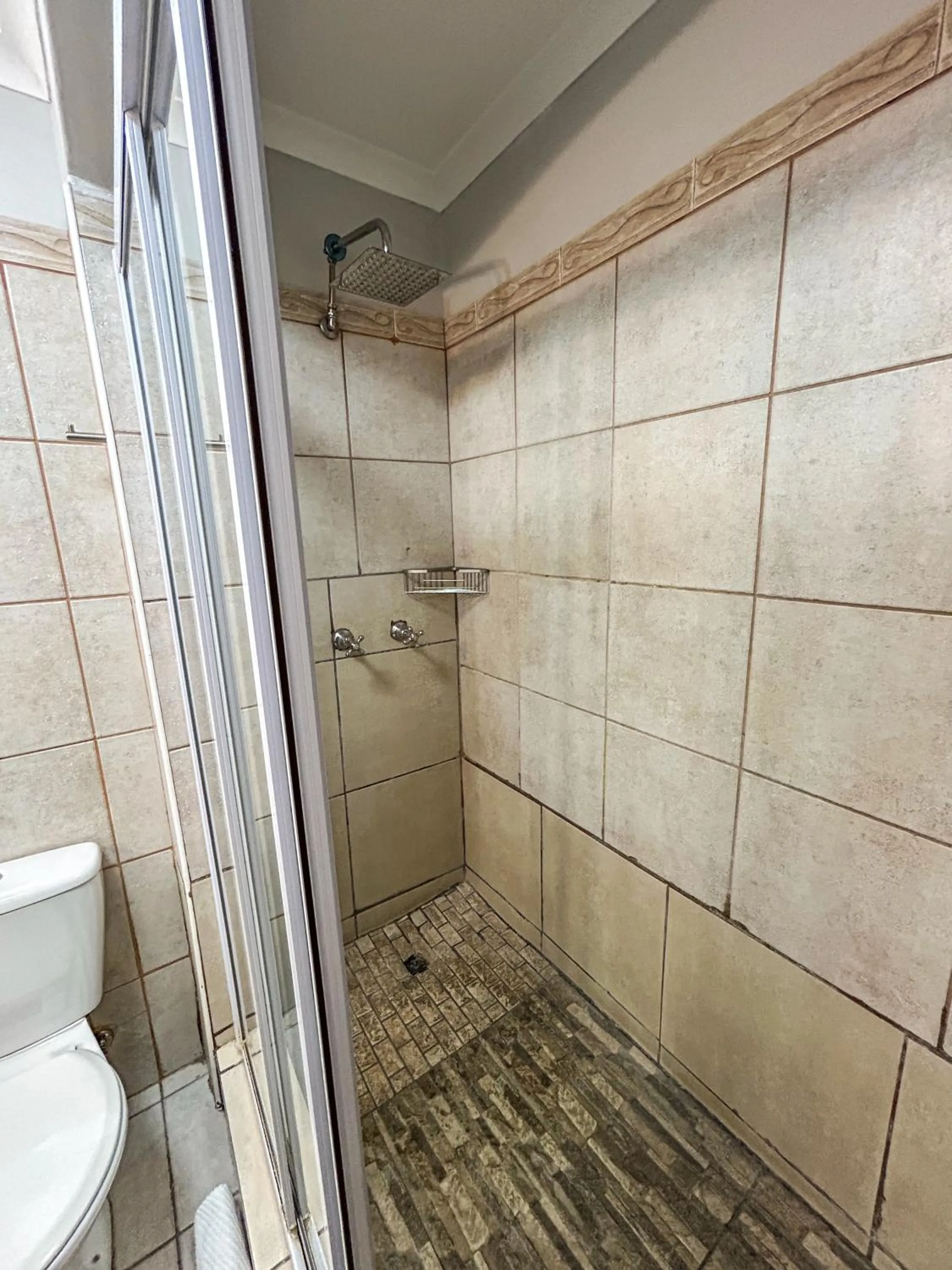 Shower in Riviera on Vaal Resort