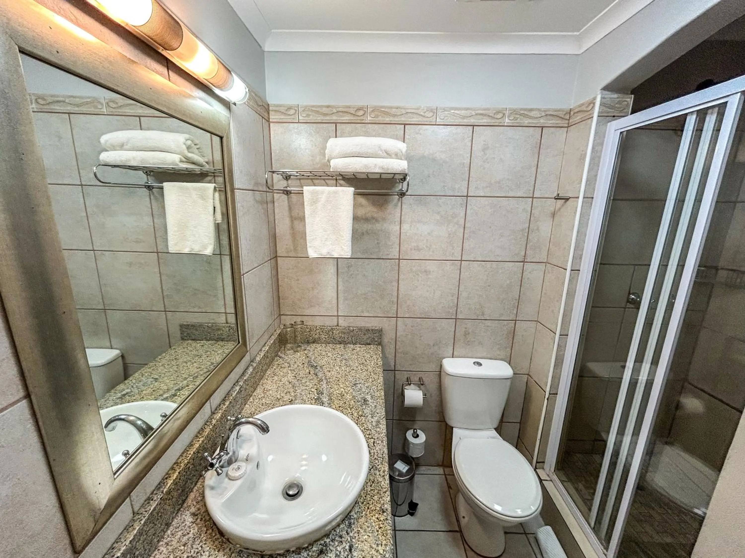 Shower in Riviera on Vaal Resort