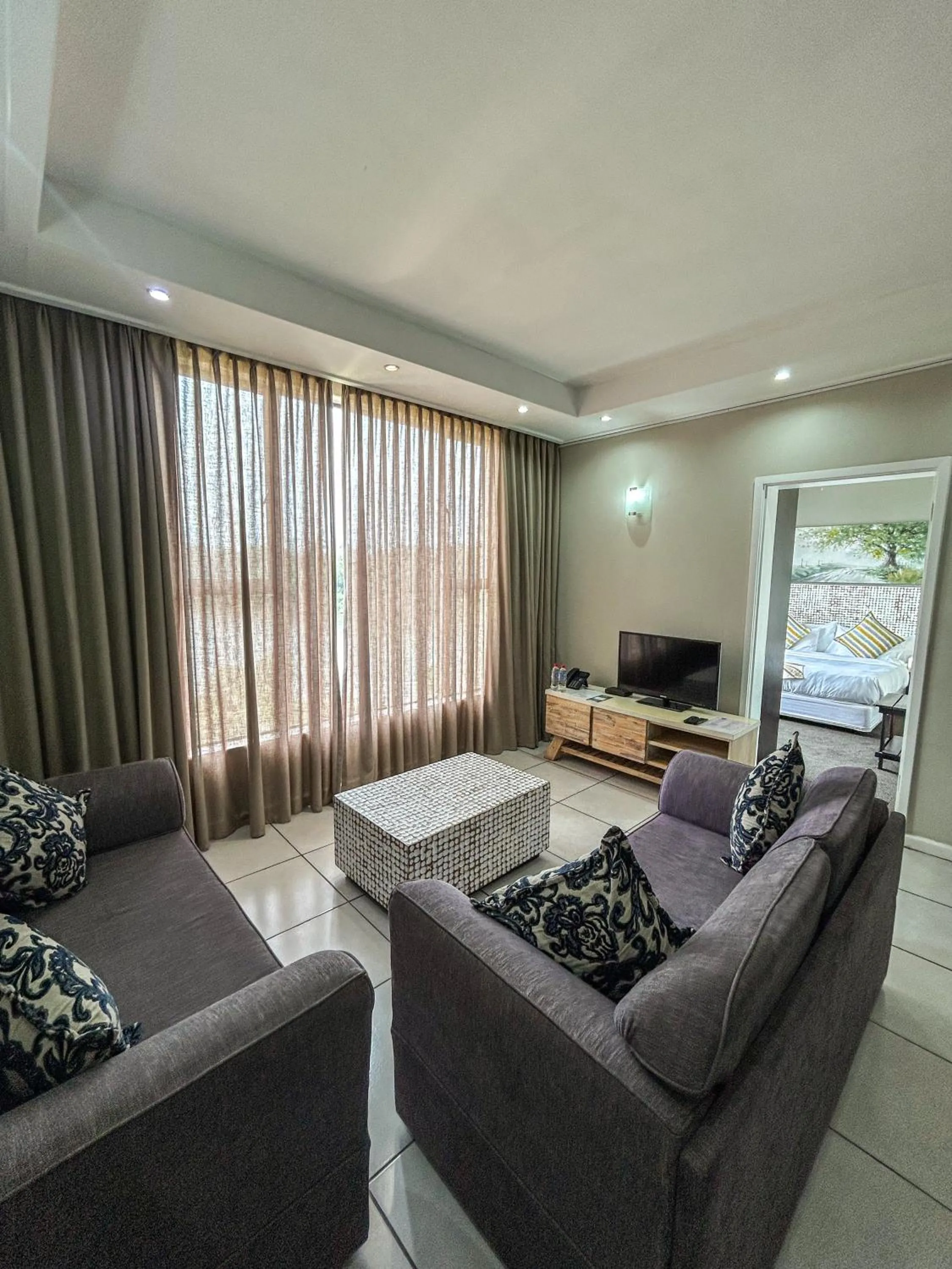 TV and multimedia, Bed in Riviera on Vaal Resort