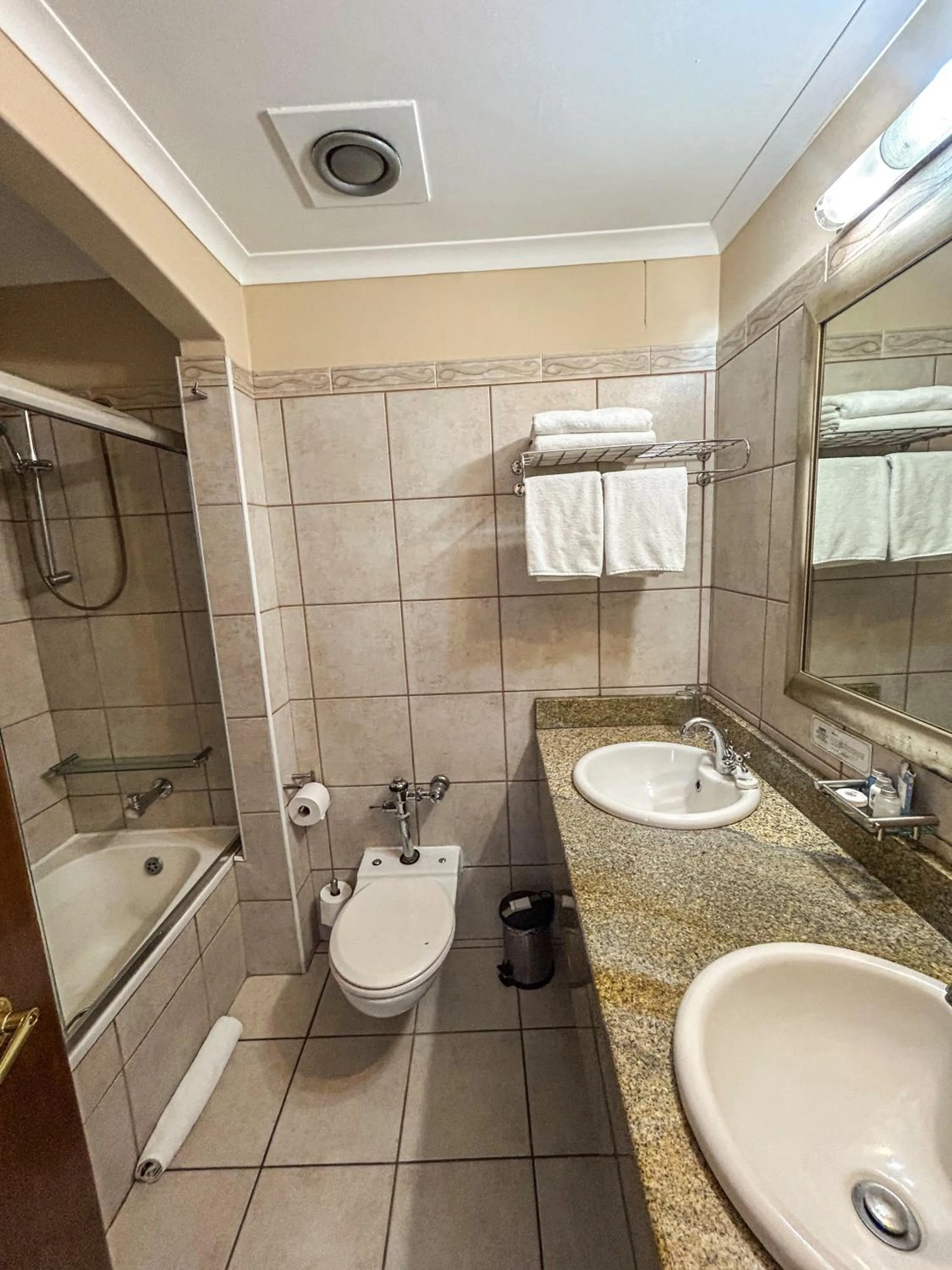 Shower in Riviera on Vaal Resort