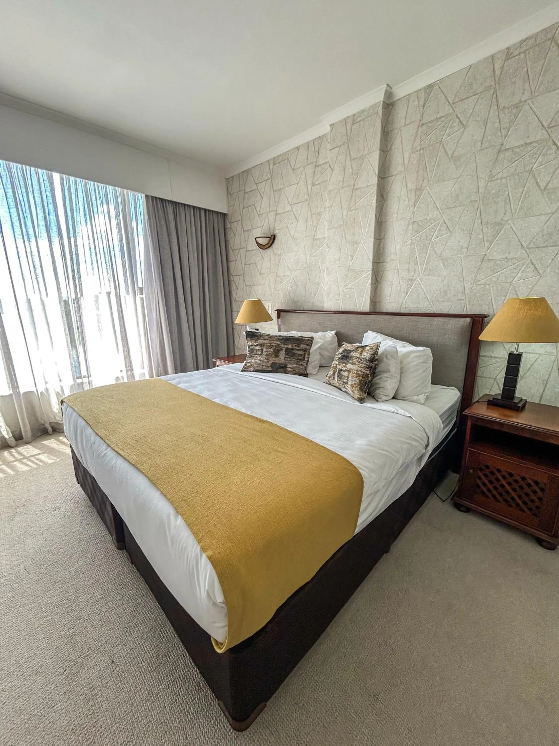 Bedroom, Bed in Riviera on Vaal Resort