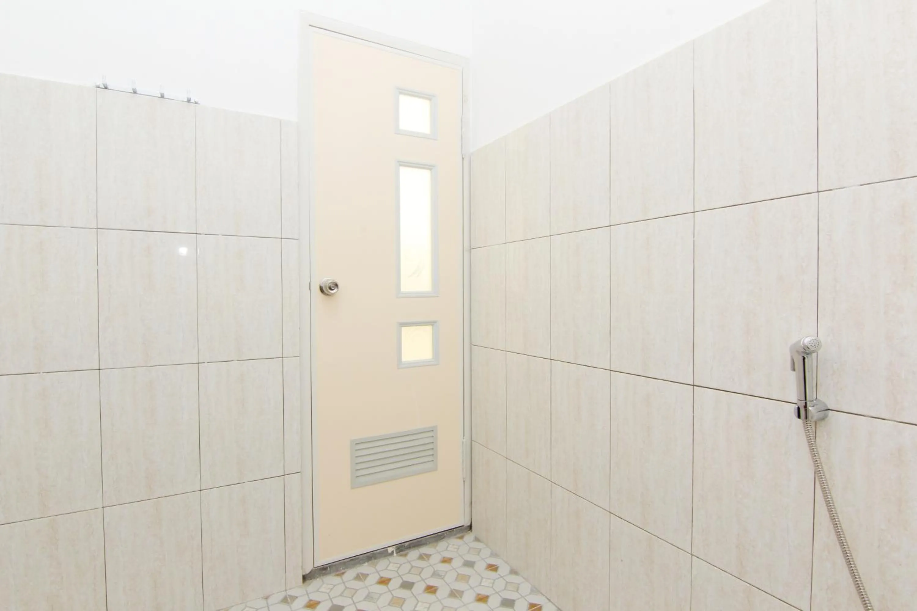 Shower in Hotel Wijaya 3 Kaliurang