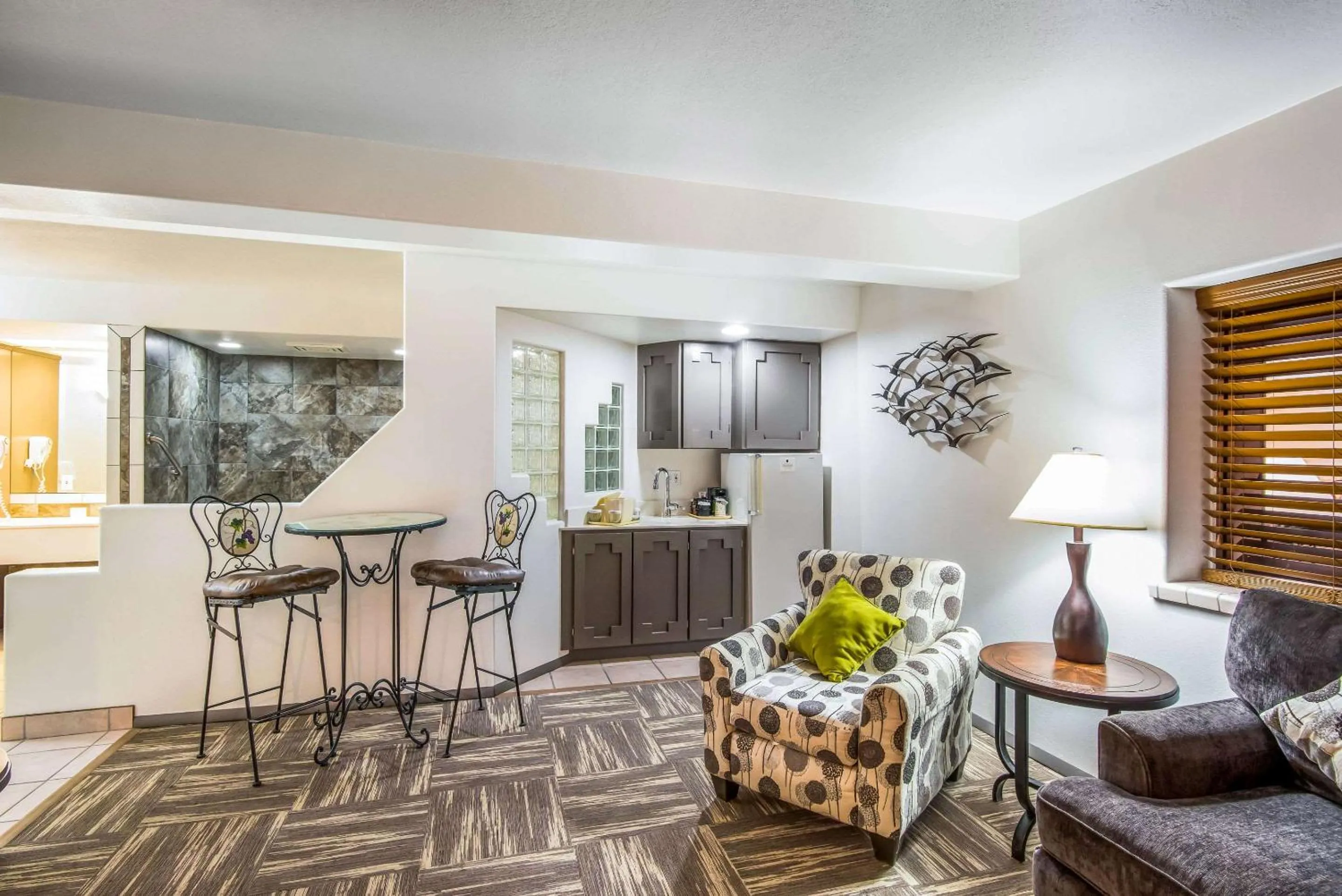 Bedroom in Clarion Inn Grand Junction Airport