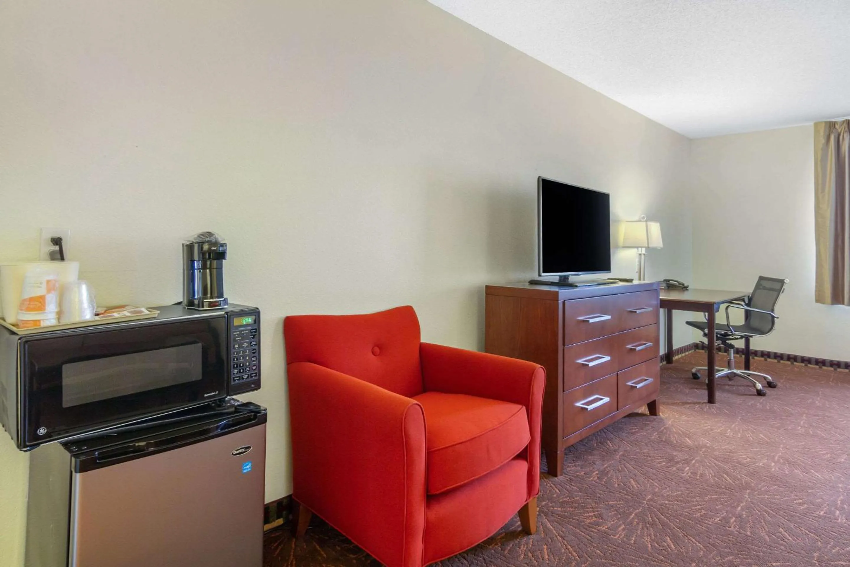 Photo of the whole room in Quality Inn & Suites Lakewood - Denver Southwest