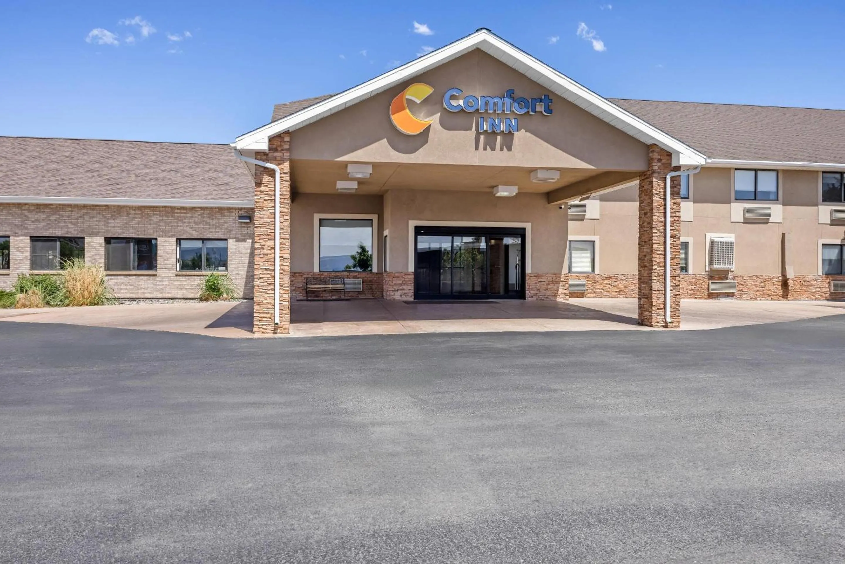 Property building in Comfort Inn Grand Junction I-70