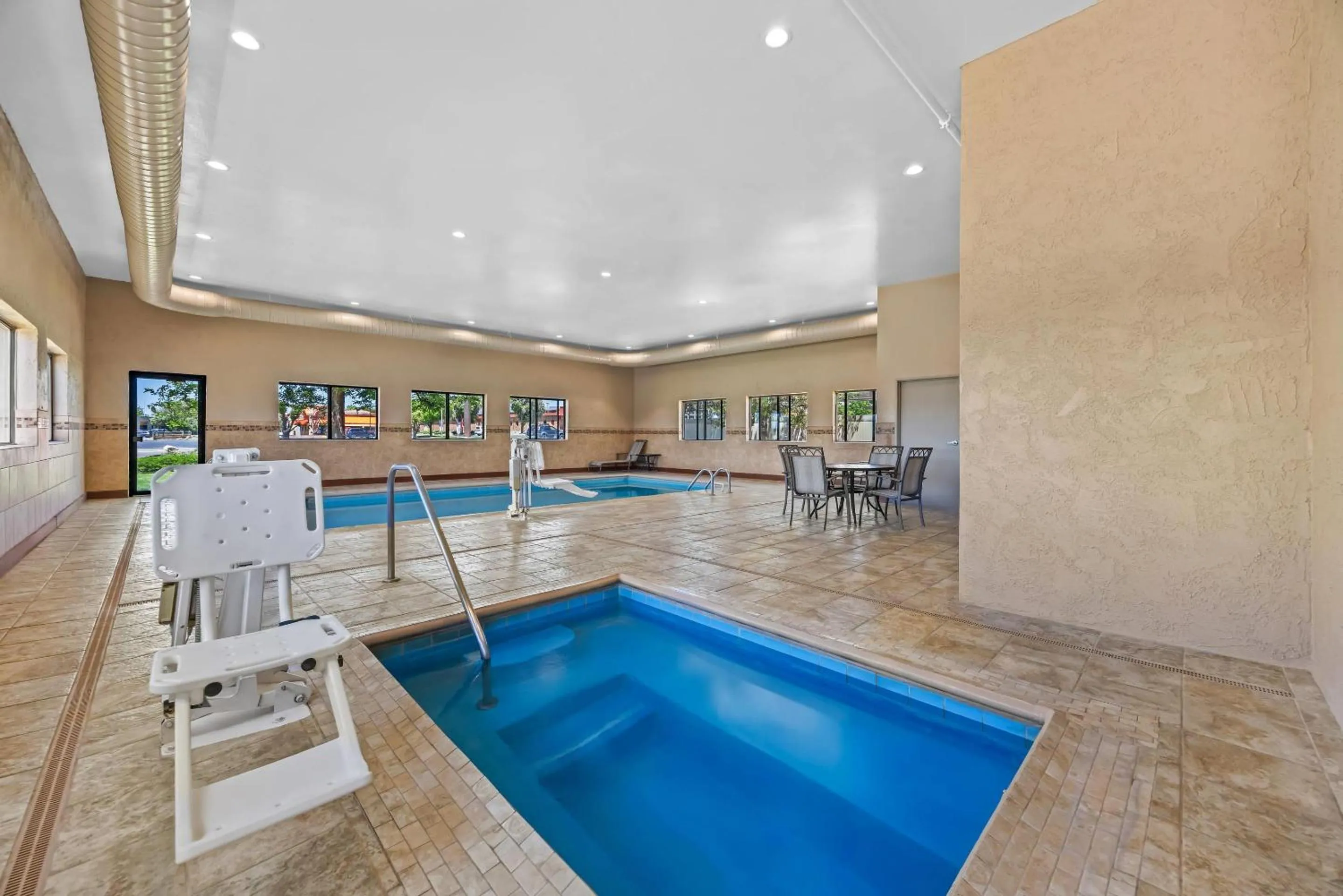 Swimming pool in Comfort Inn Grand Junction I-70