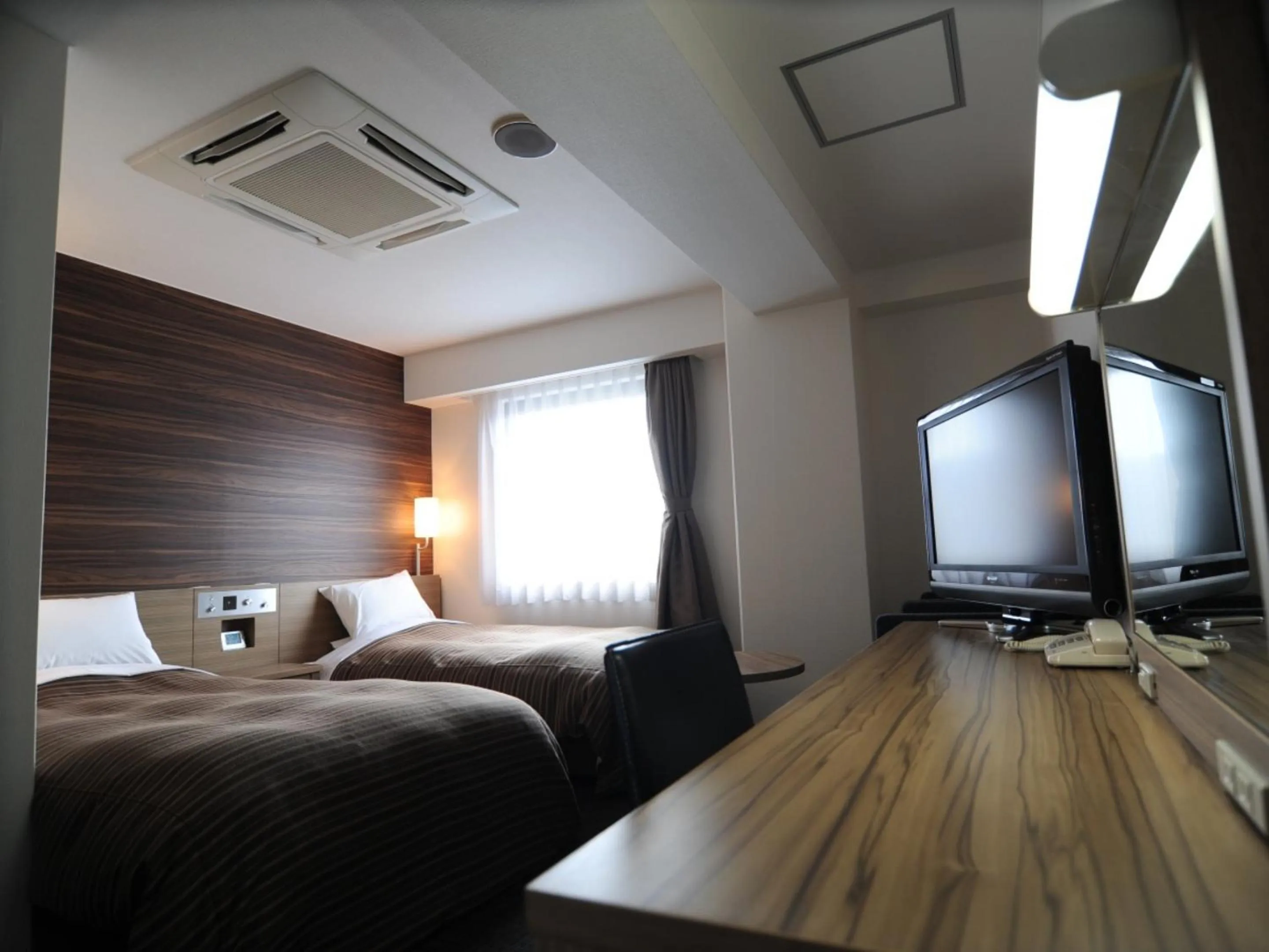 Photo of the whole room in Kurayoshi City Hotel