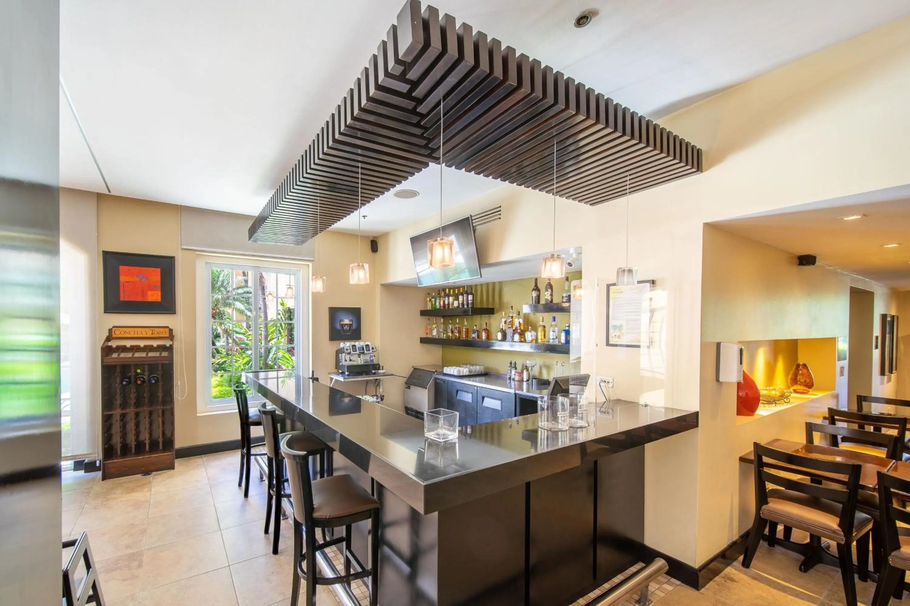 Lounge or bar in Four Points by Sheraton San Jose Costa Rica