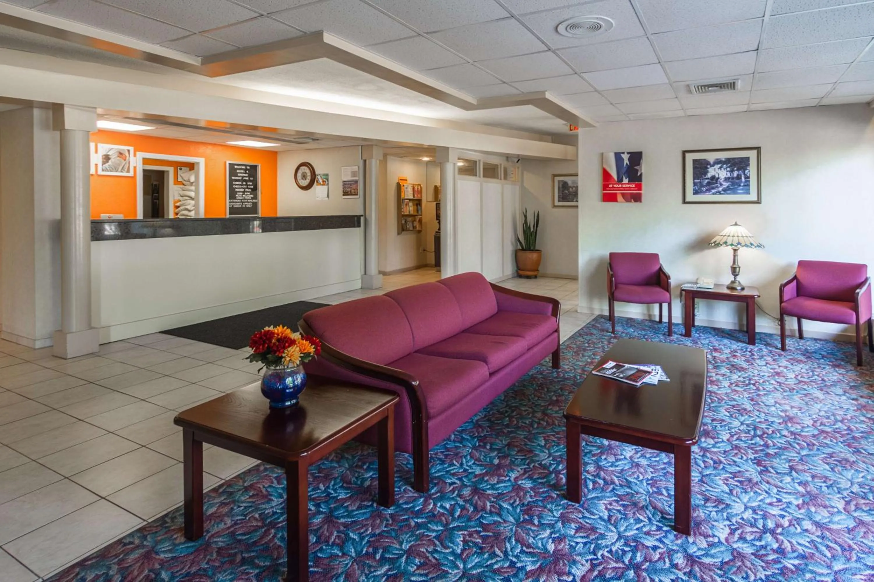 Lobby or reception in Motel 6-Groton, CT - Casinos nearby